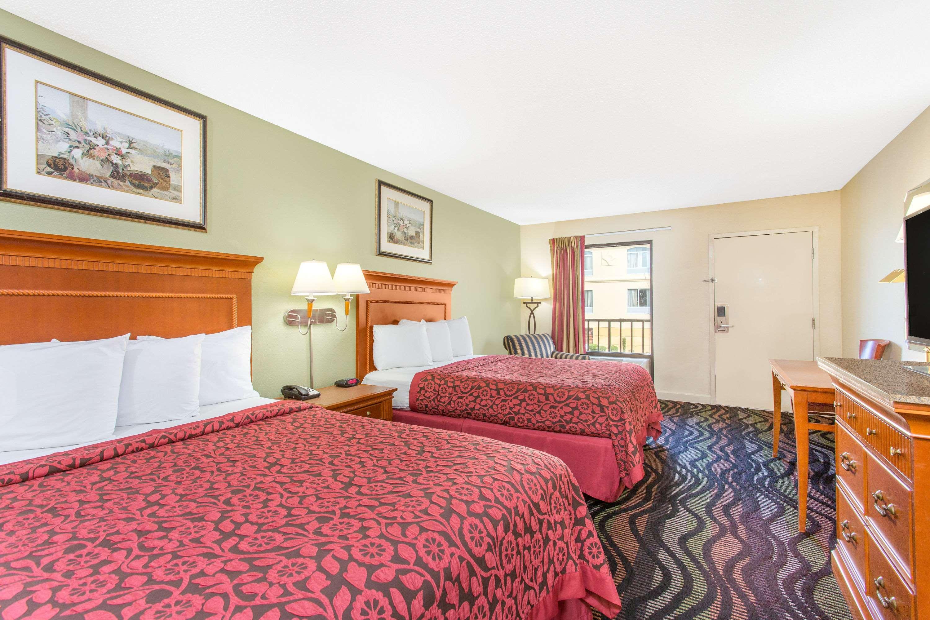 Days Inn Florence / I-95 North — photo 4