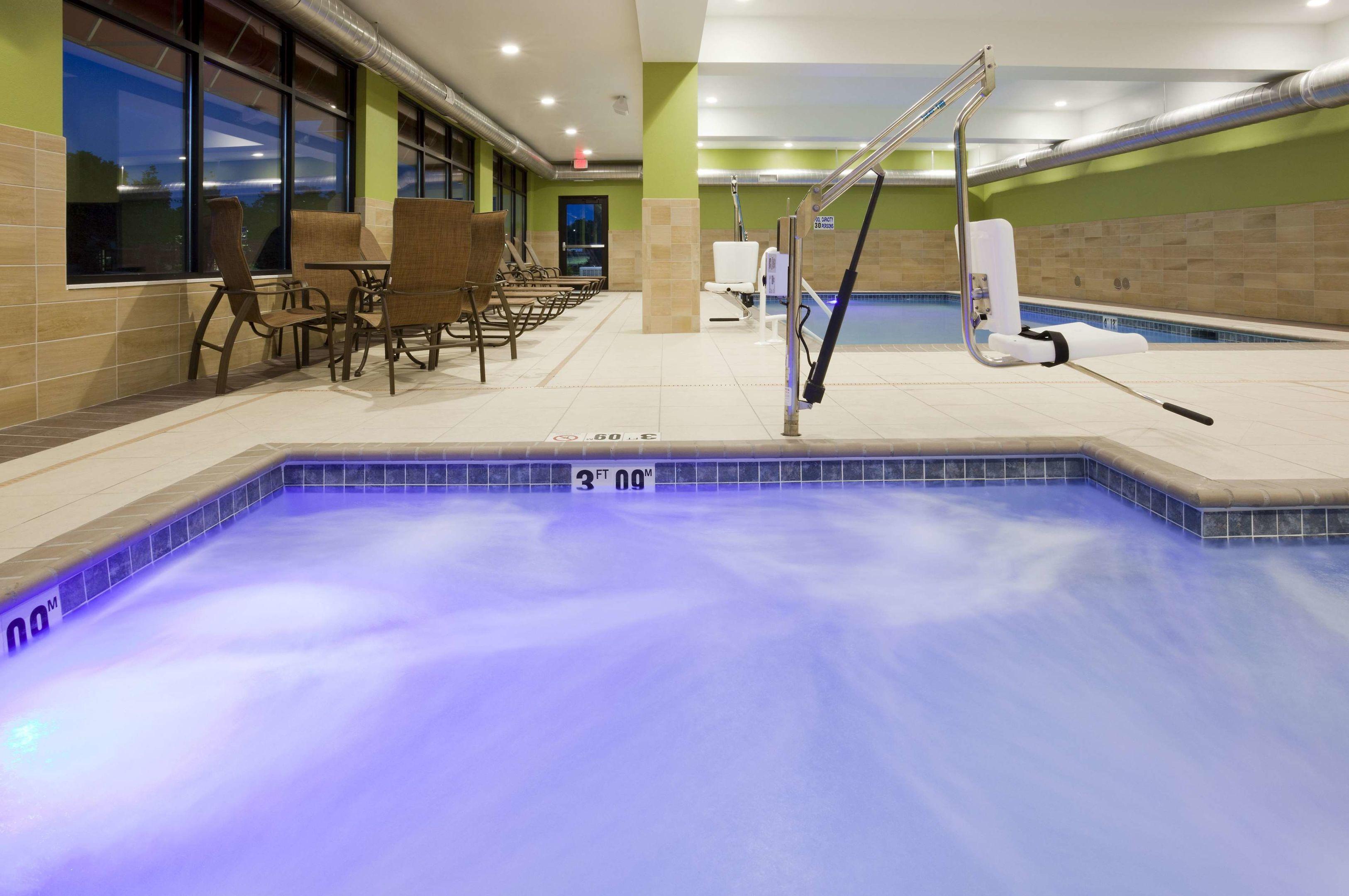 Hampton Inn Minneapolis-Roseville — photo 4
