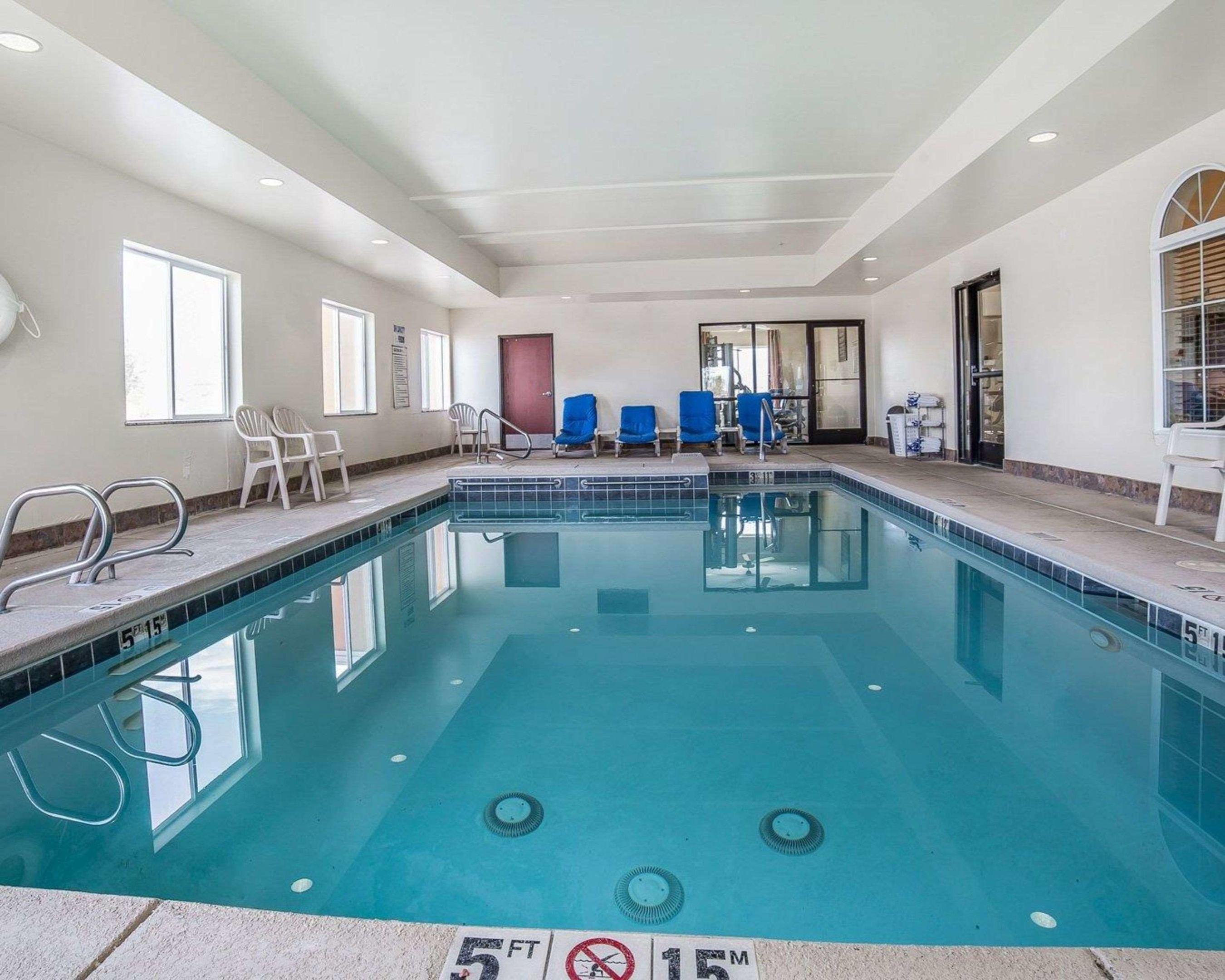 Comfort Inn Farr West — photo 5