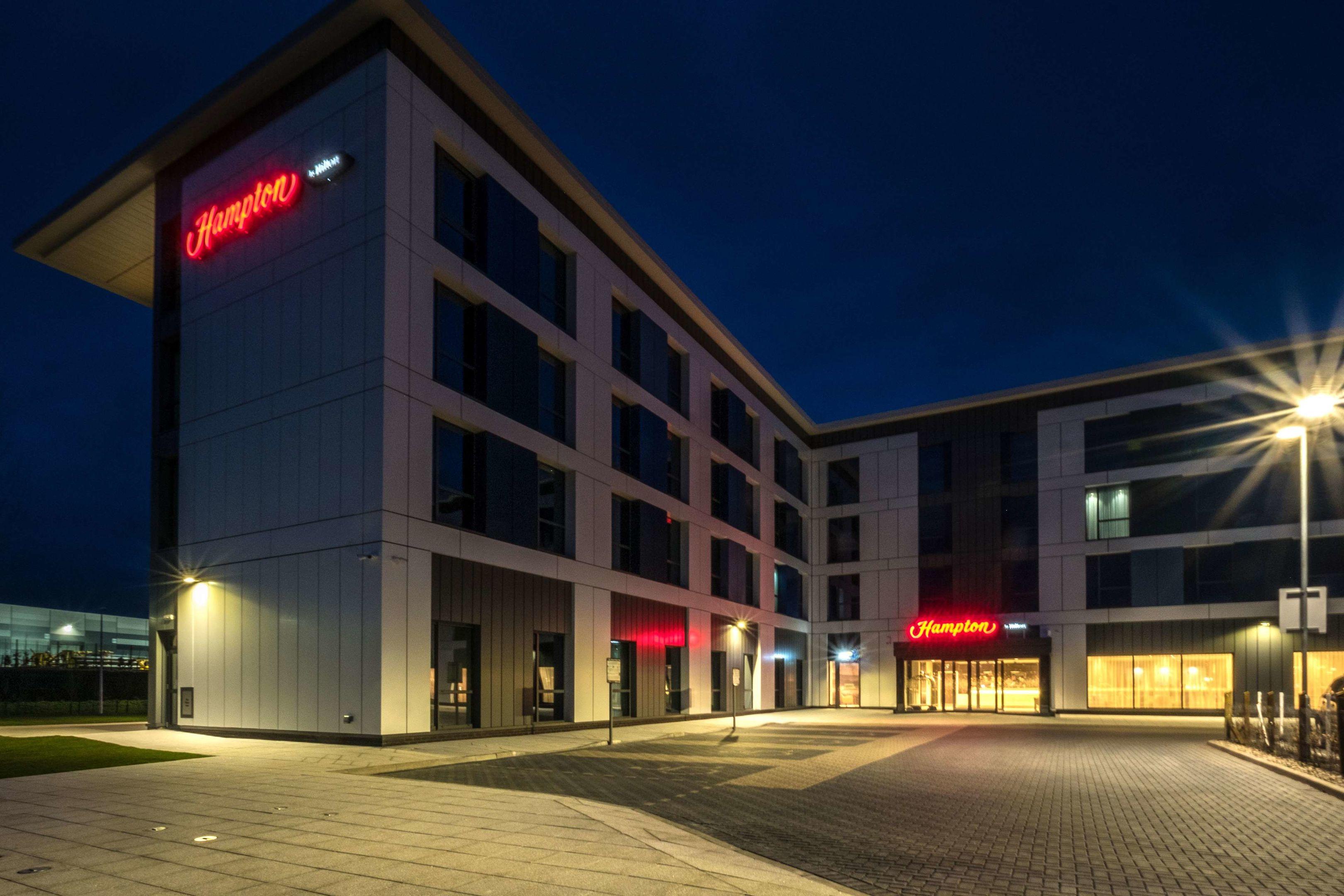 Hampton By Hilton Aberdeen Airport — photo 5