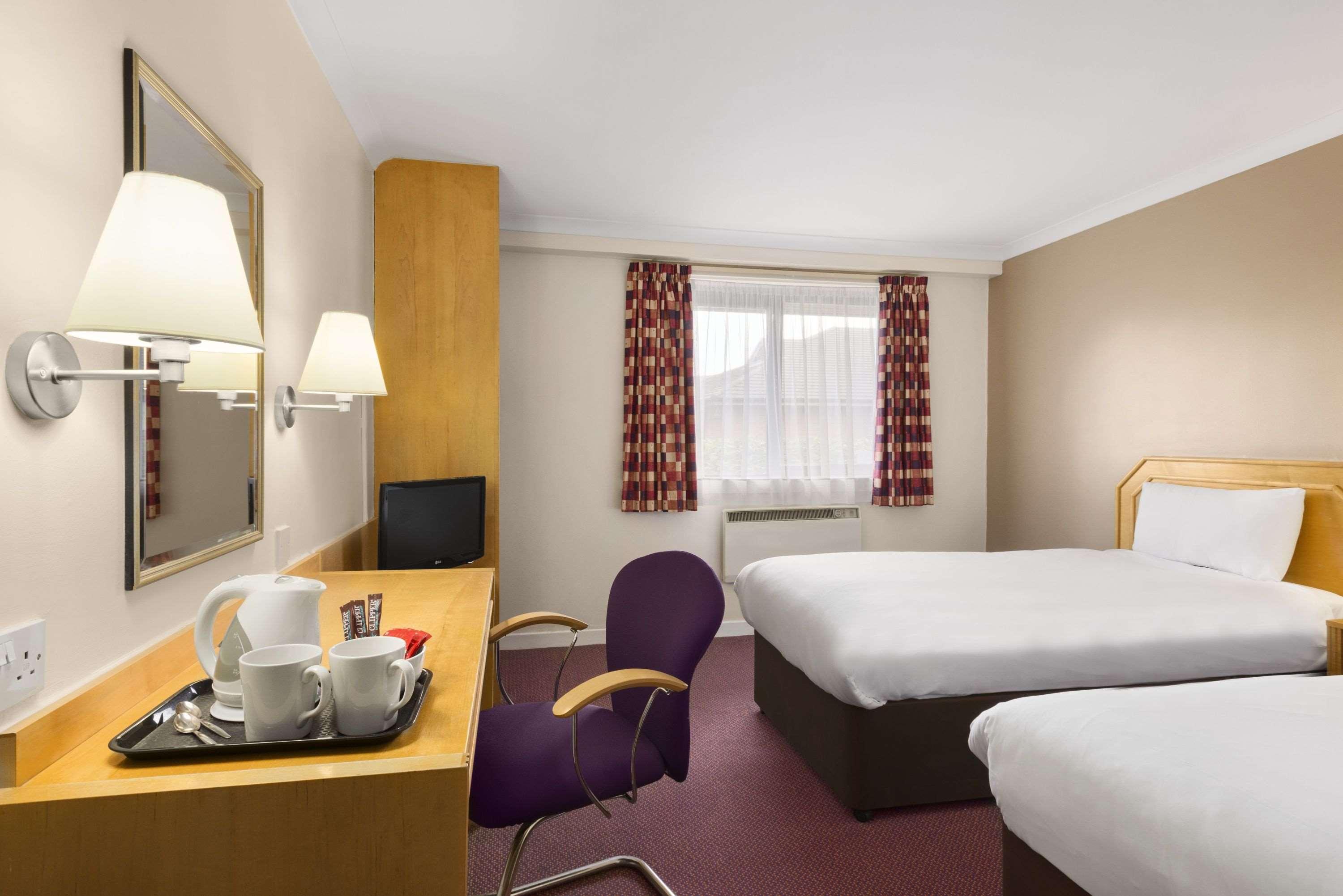 Days Inn Hamilton — photo 4