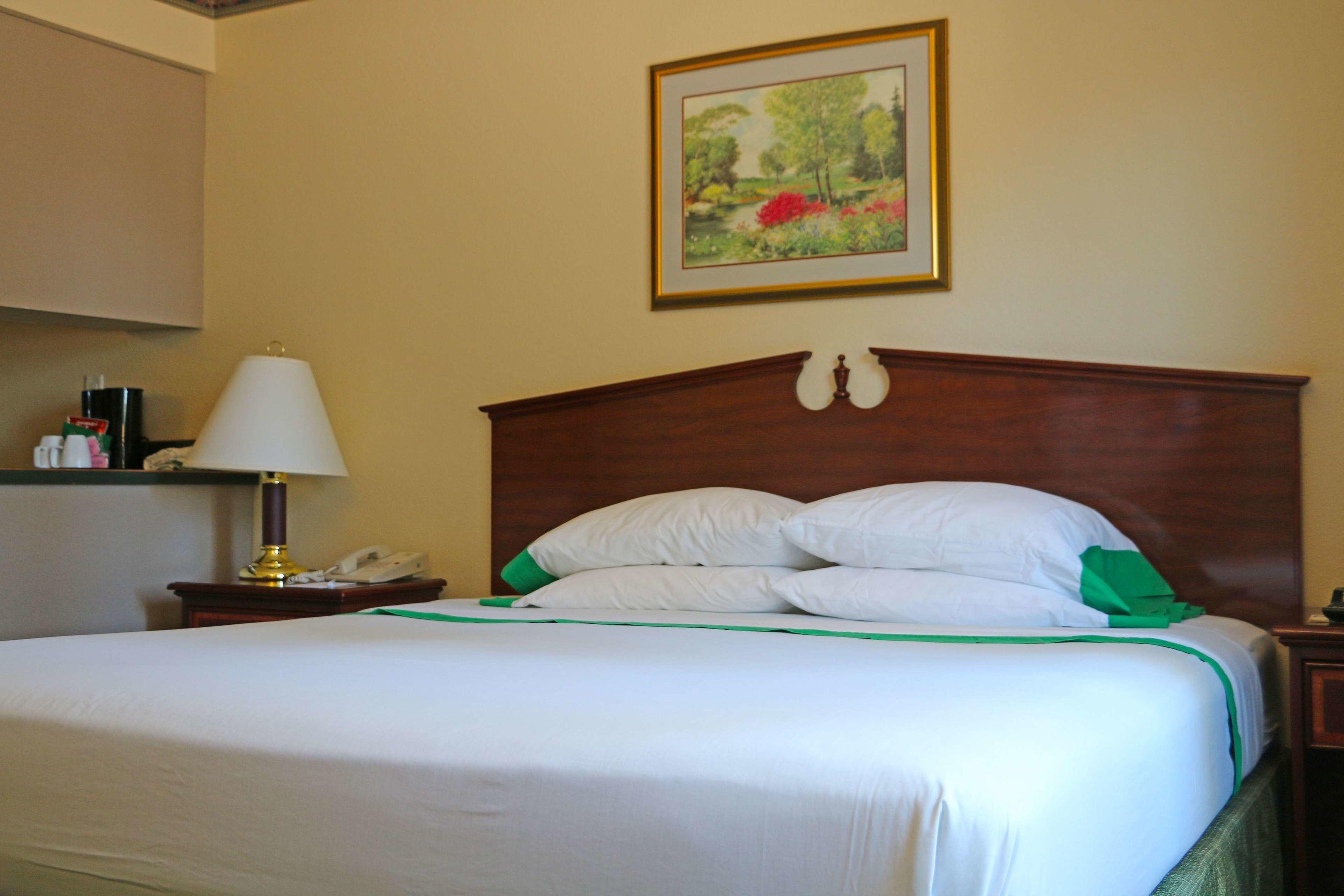 GuestHouse Inn & Suites Kelso/Longview — photo 5
