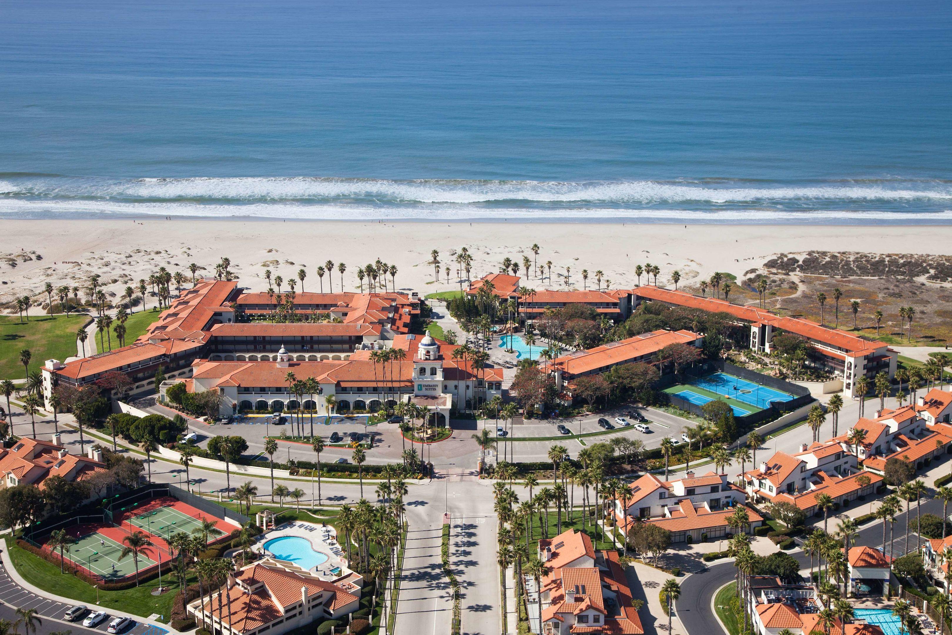 Embassy Suites by Hilton Mandalay Beach Resort — photo 5