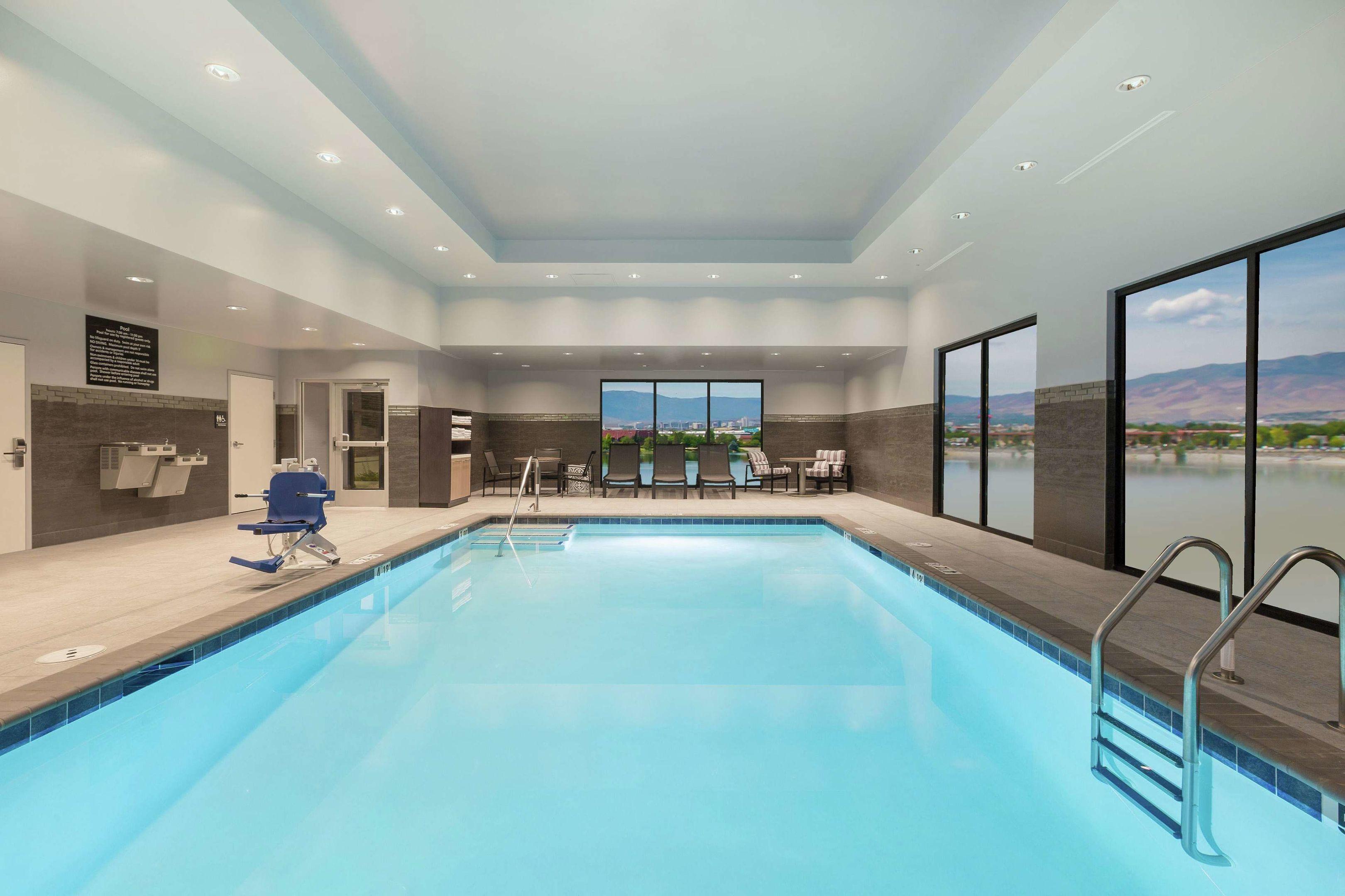 Hampton Inn & Suites Reno/Sparks — photo 5