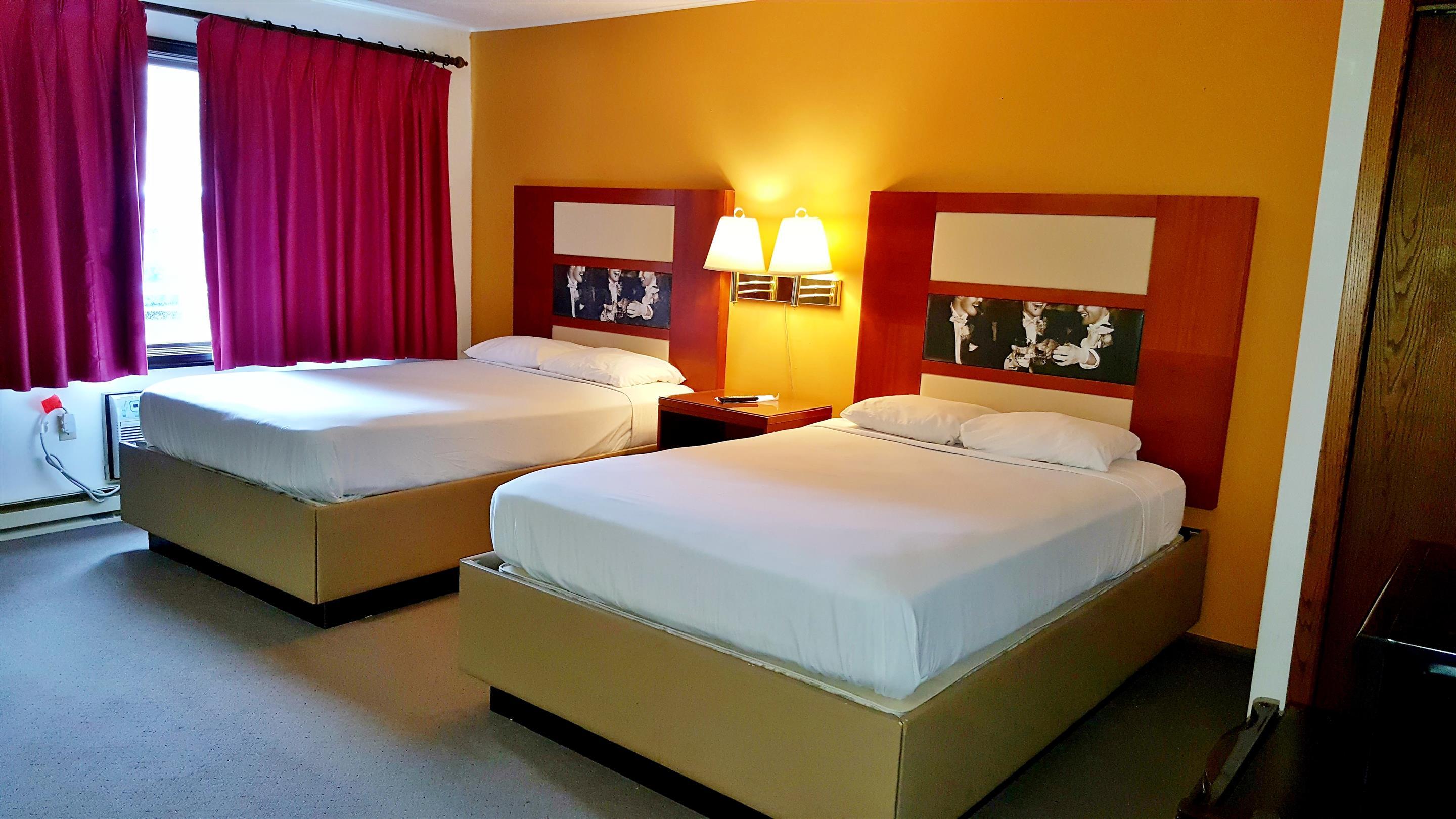 Country Hearth Inn Iron Mountain — photo 4