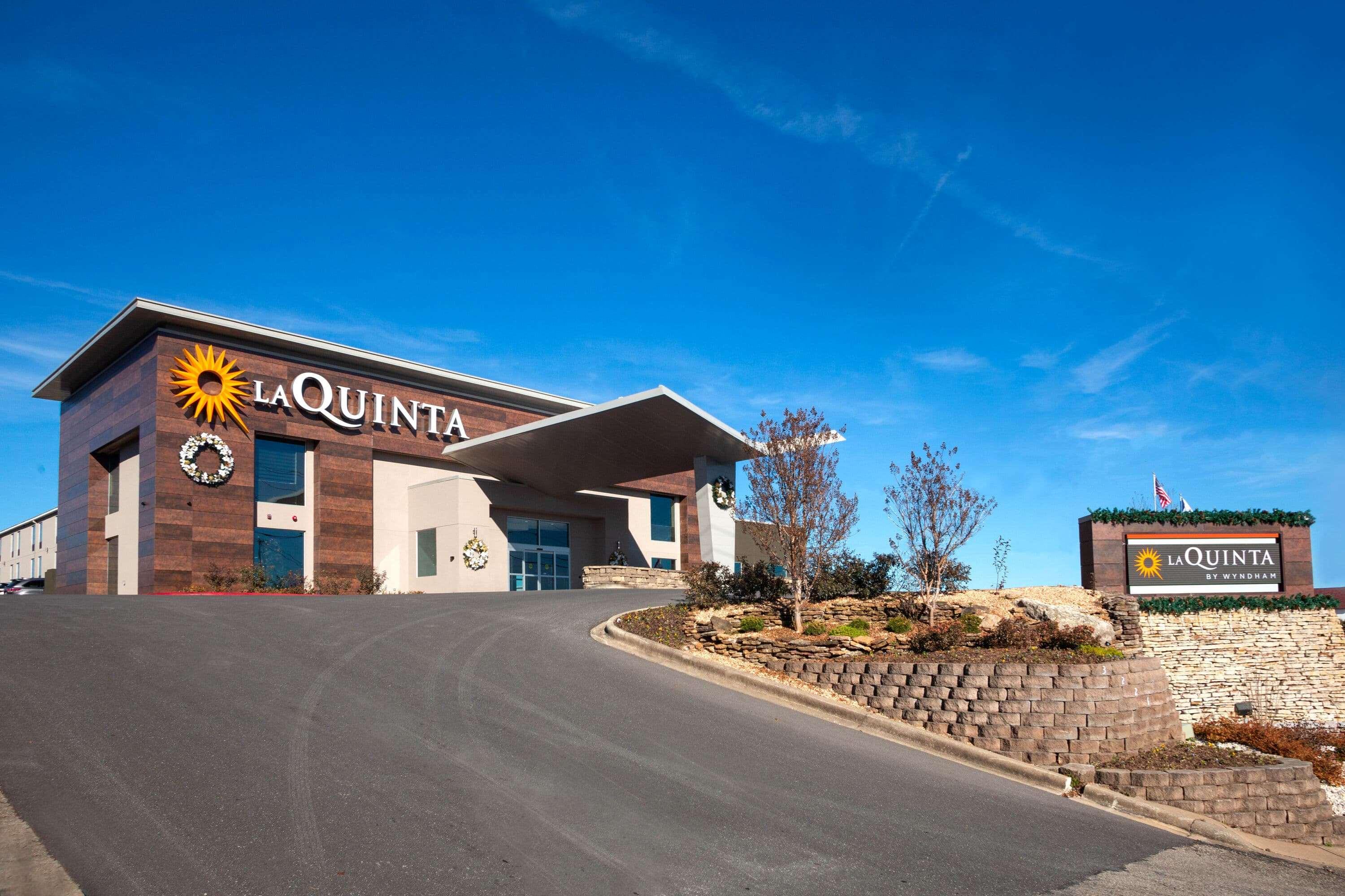 La Quinta Inn & Suites by Wyndham Branson — photo 3