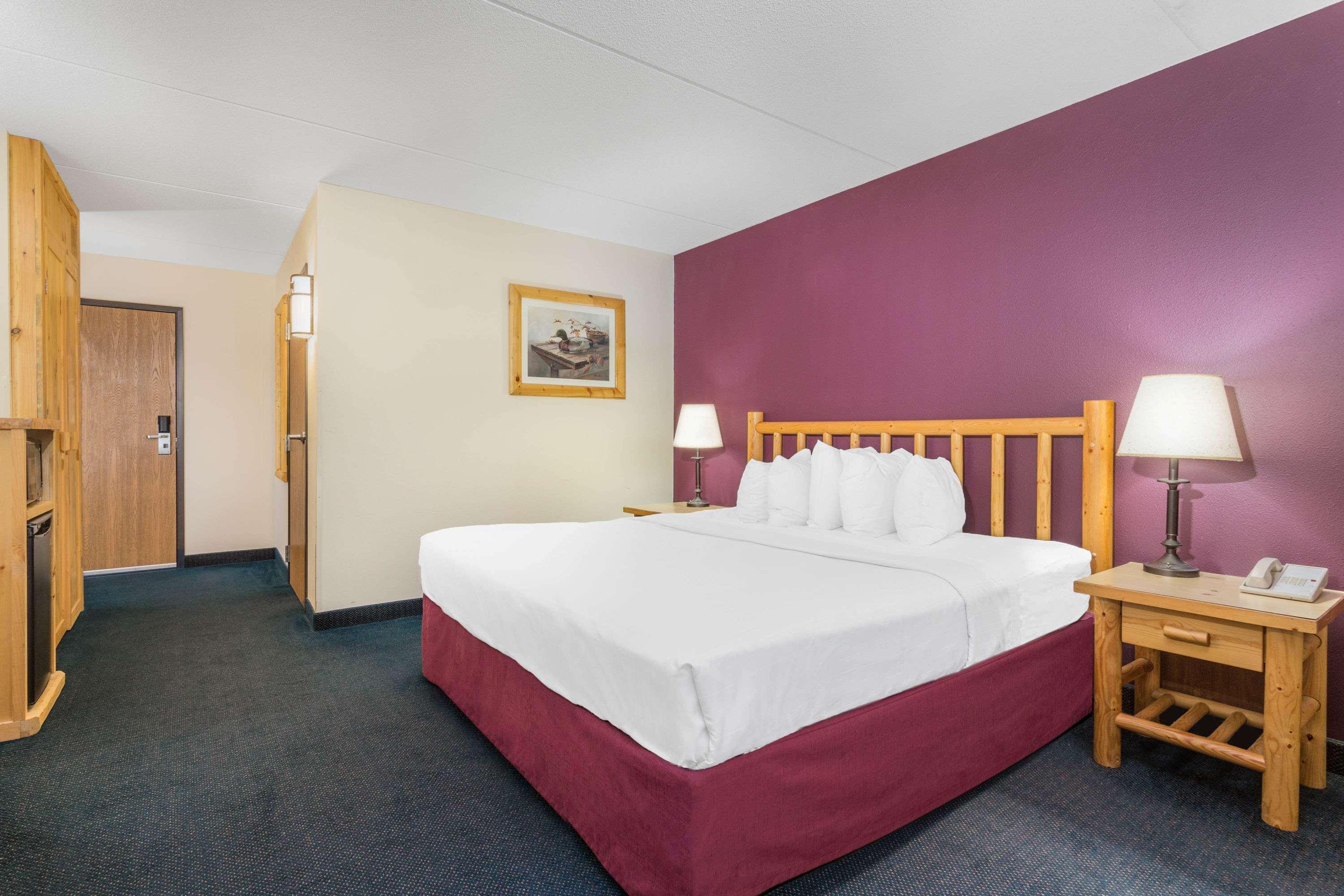 AmericInn by Wyndham Wisconsin Dells — photo 5