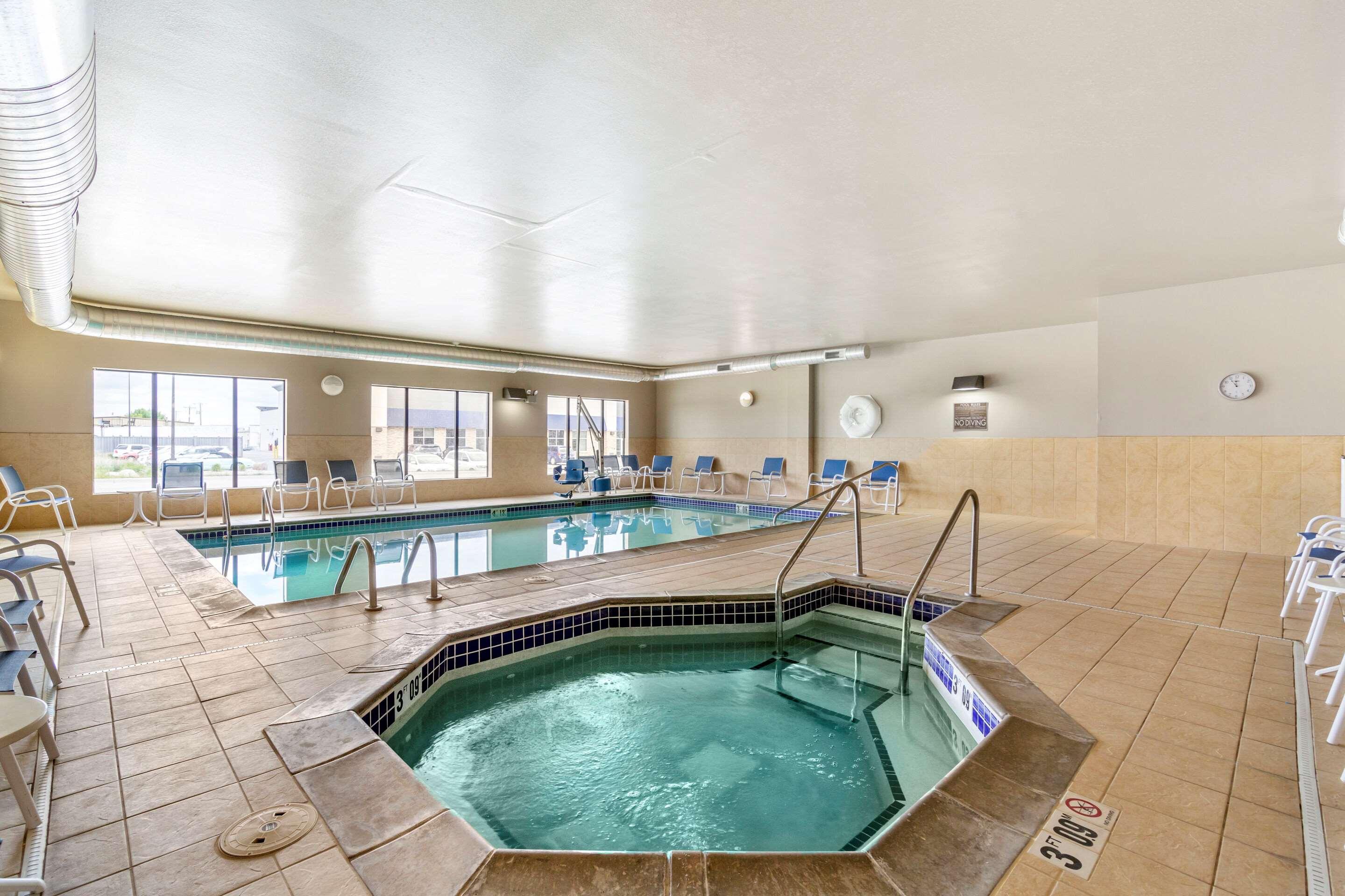 Comfort Inn — photo 4