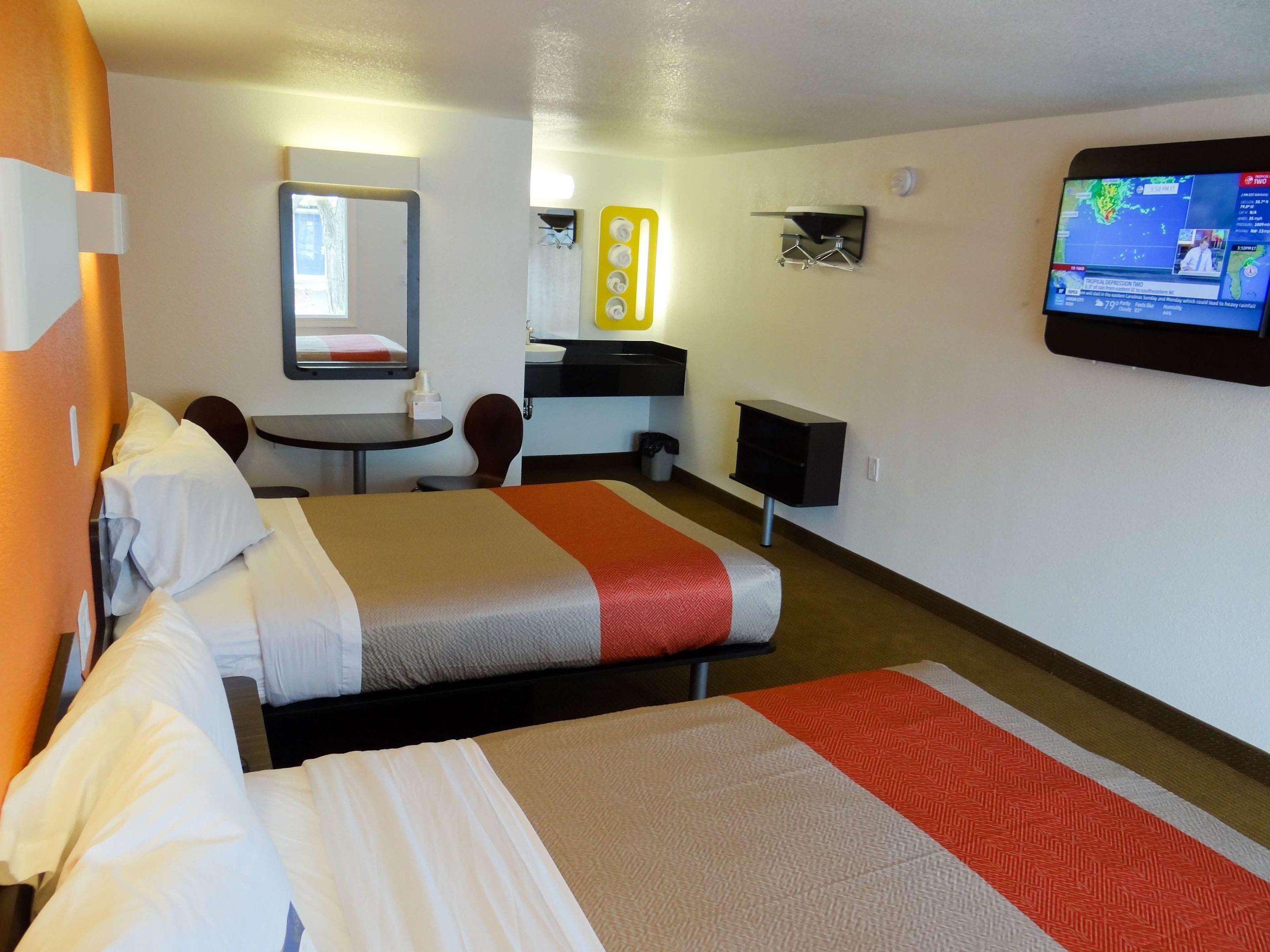 Motel 6 Erie — photo 5