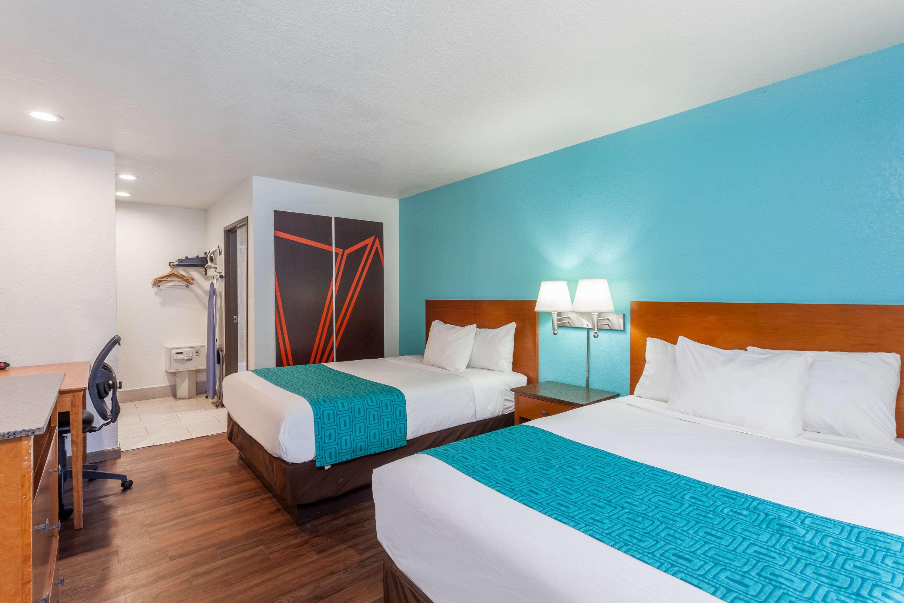 Howard Johnson Express Inn National City San Diego South — photo 3