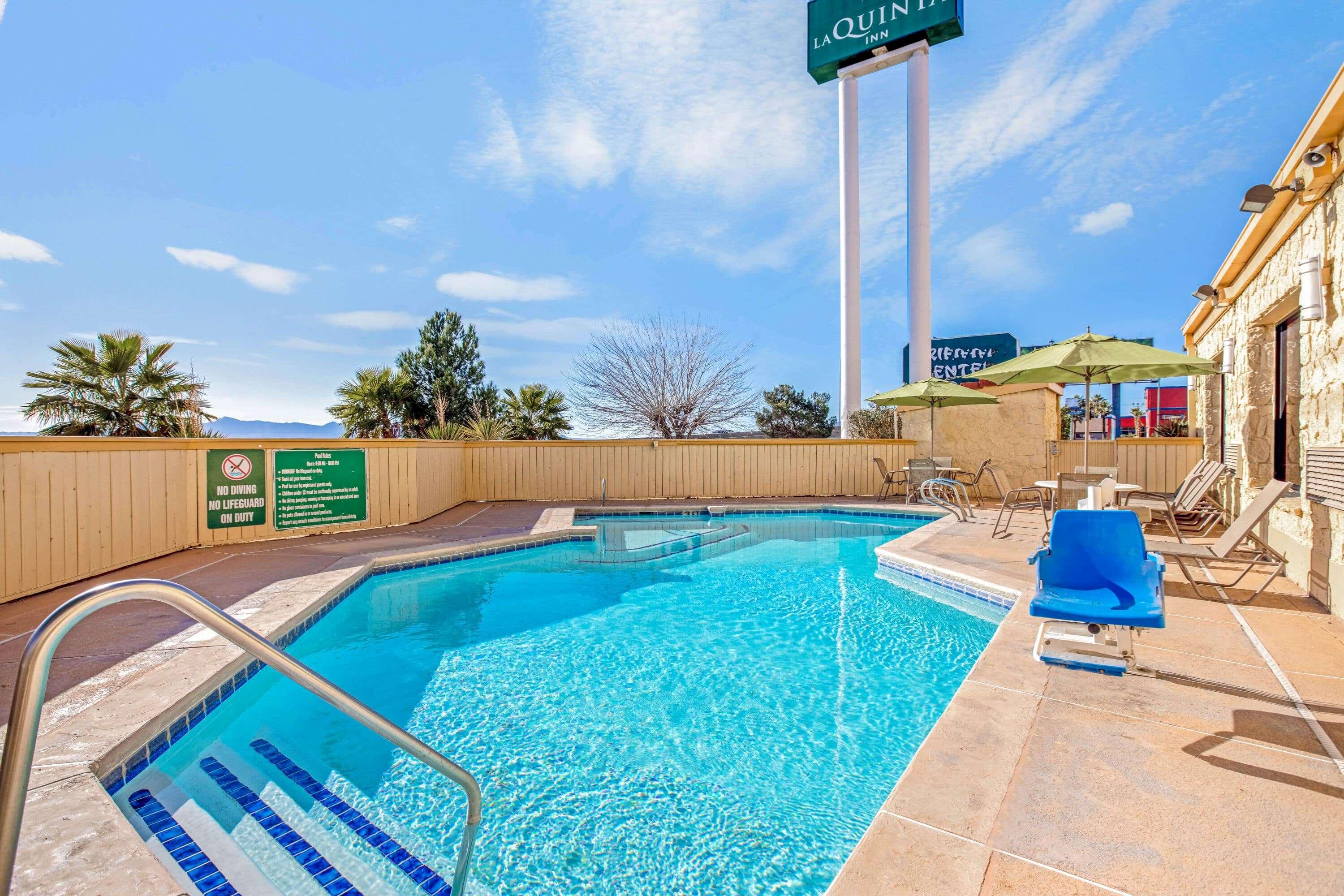 La Quinta Inn El Paso Cielo Vista — photo 4