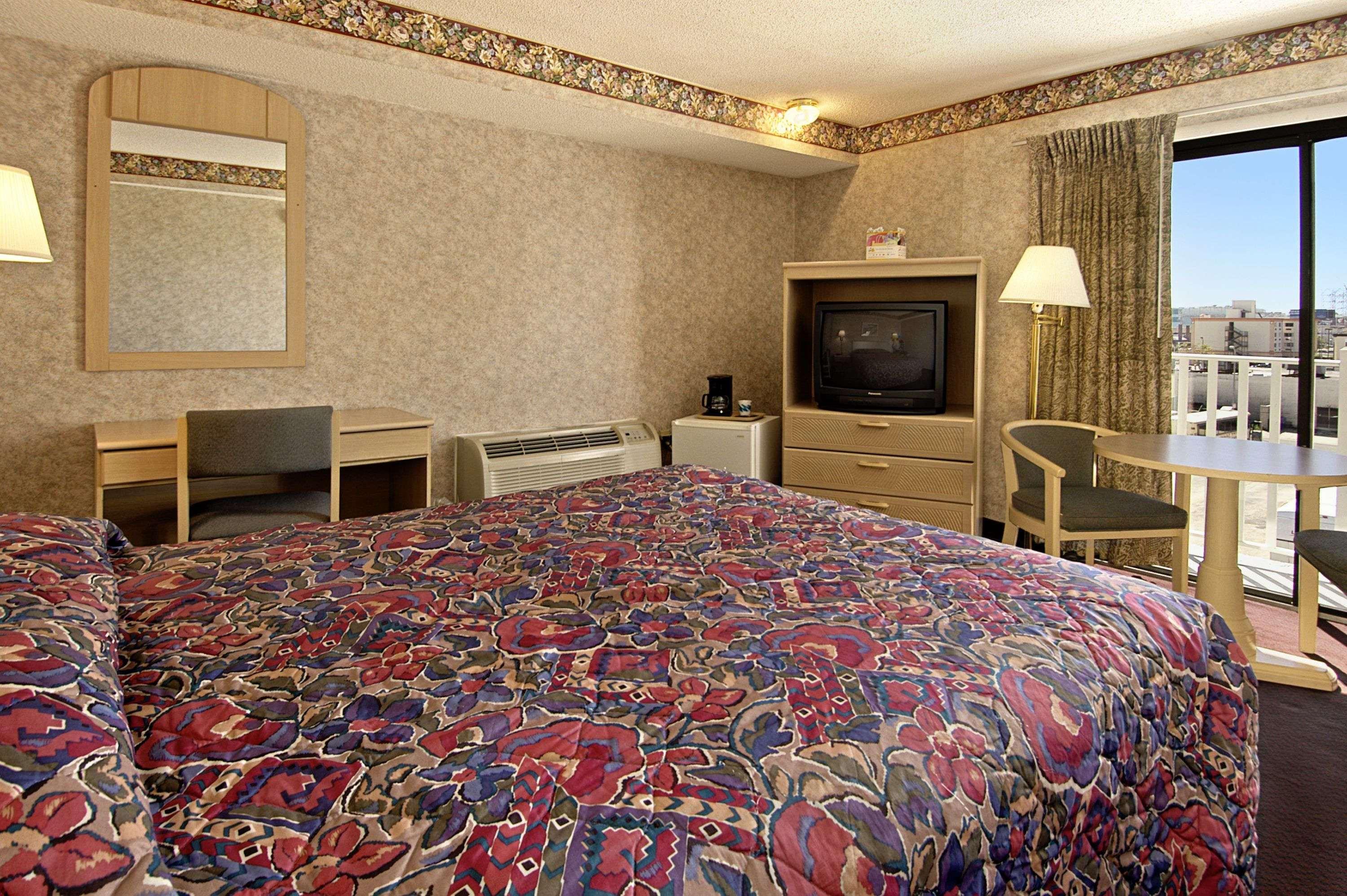 Super 8 by Wyndham Atlantic City — photo 4