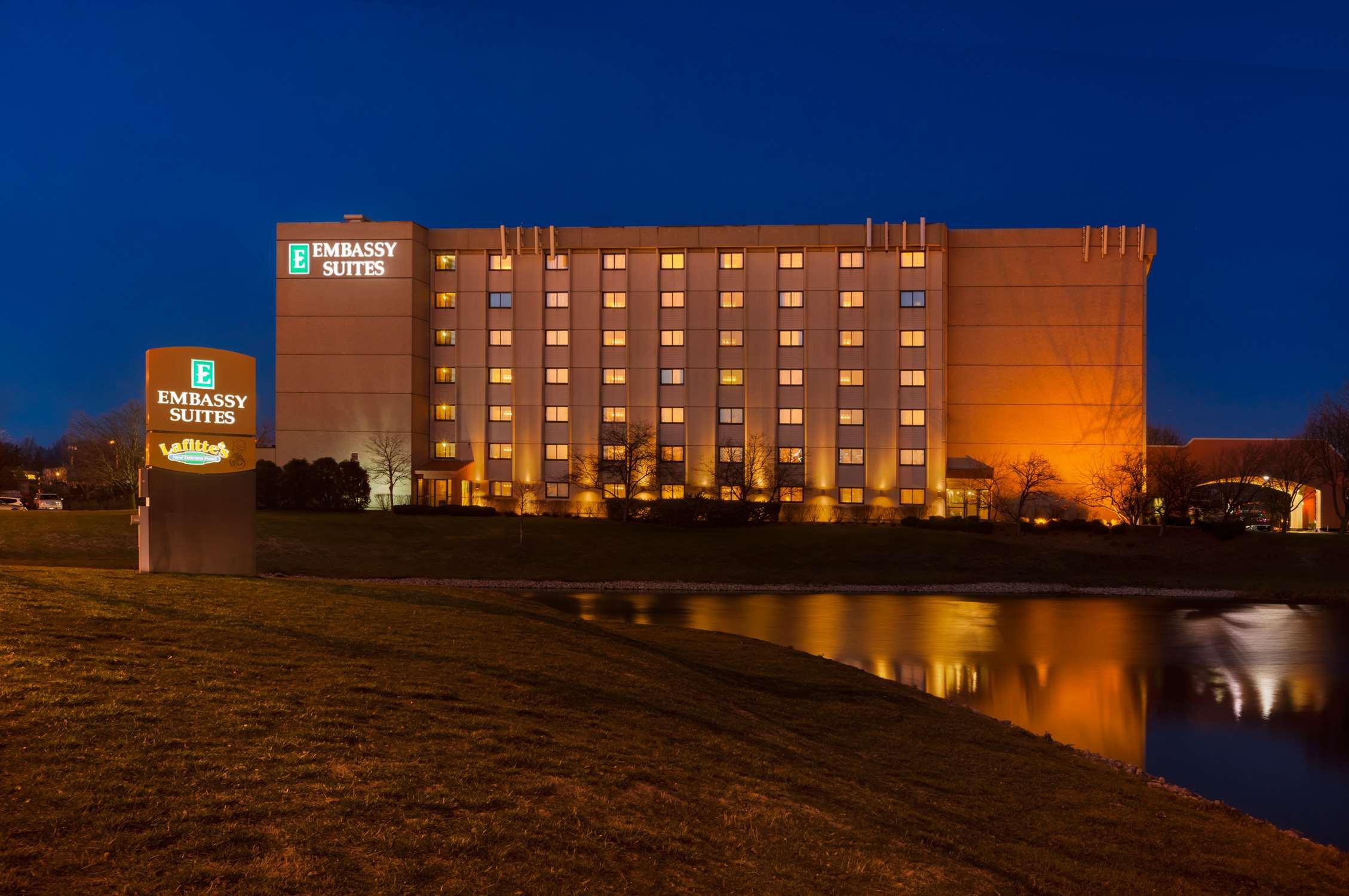Embassy Suites Chicago Schaumburg Woodfield — photo 4