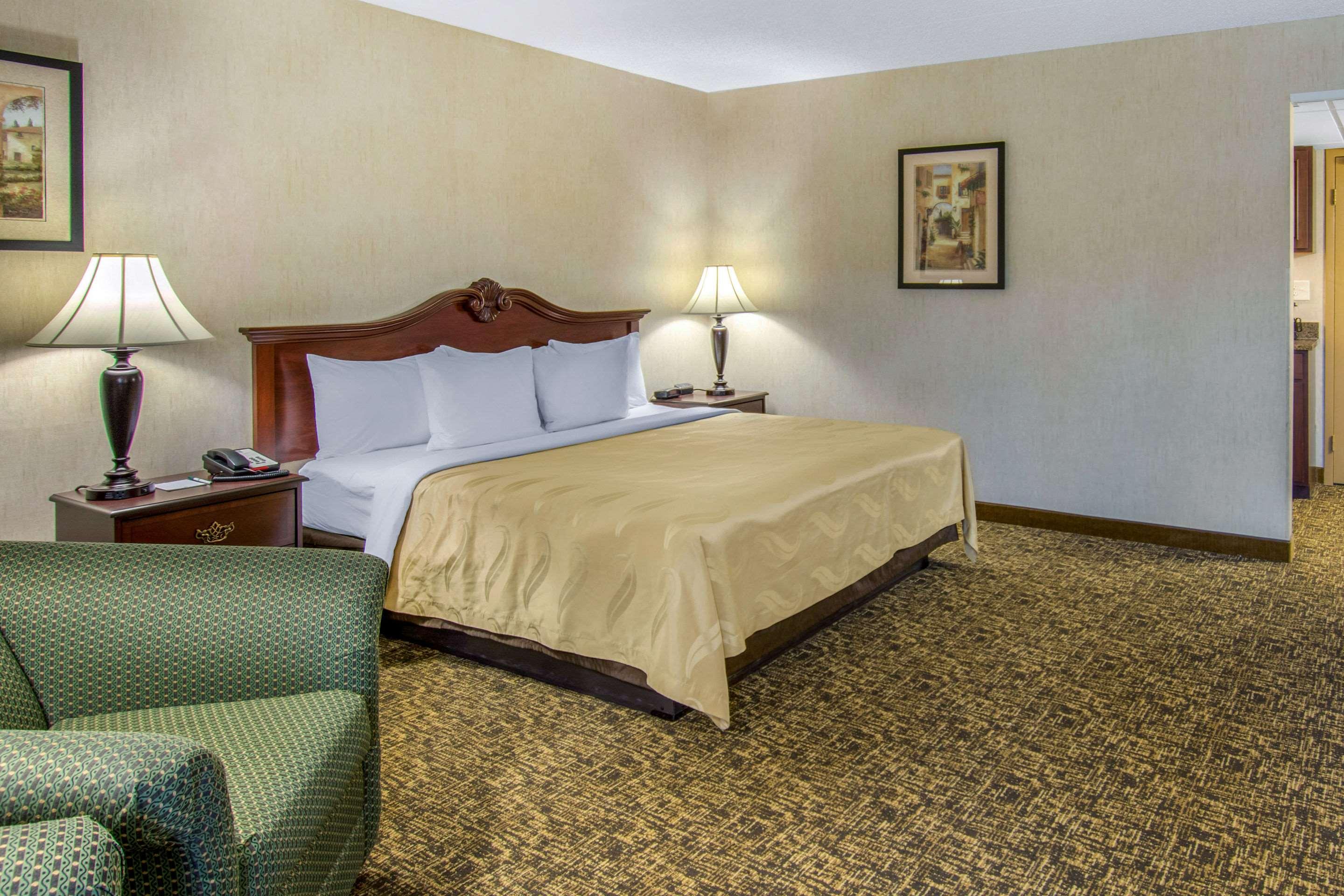 Quality Inn Downtown 4th Avenue — photo 5
