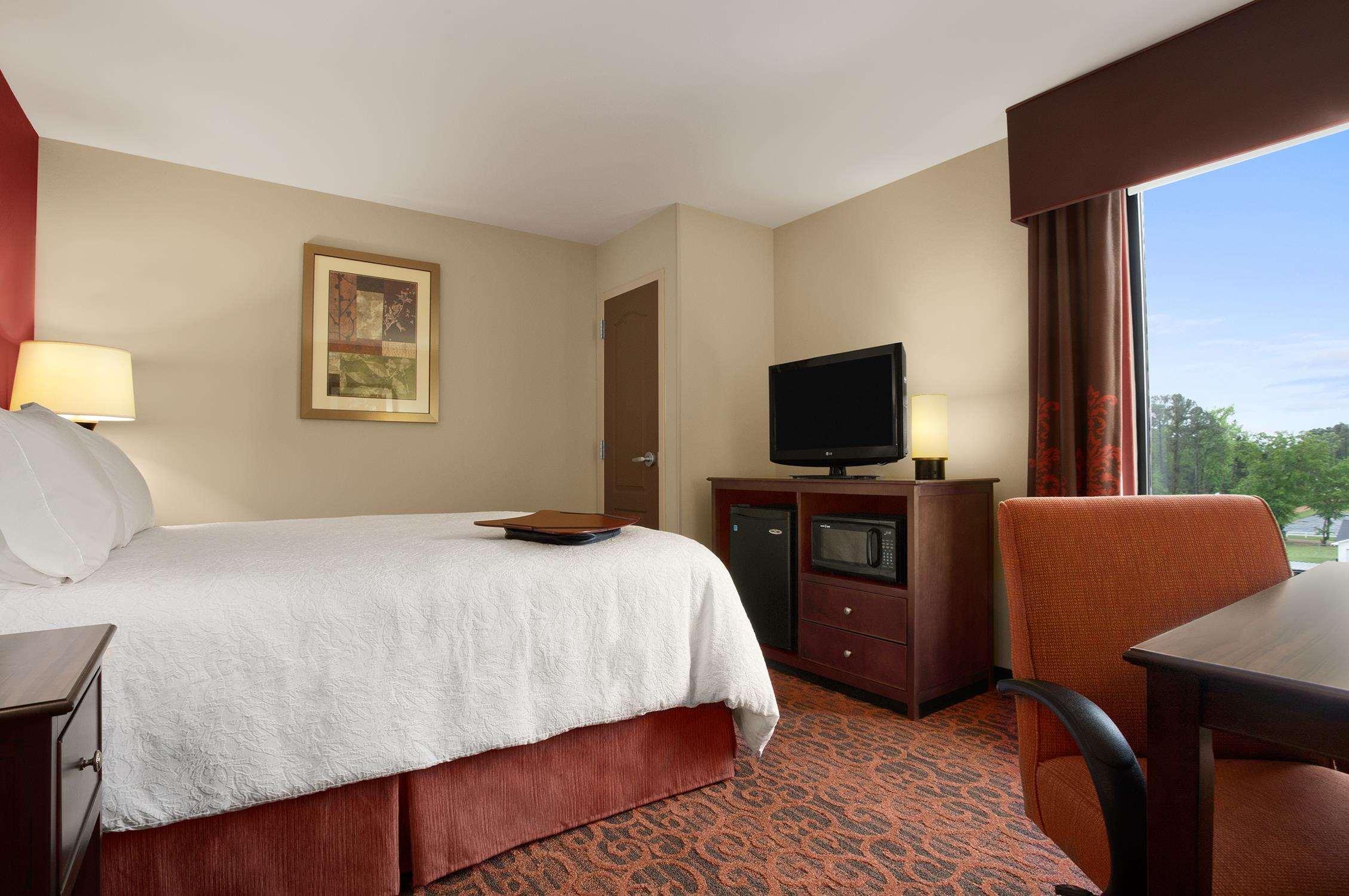 Hampton Inn Magnolia — photo 4