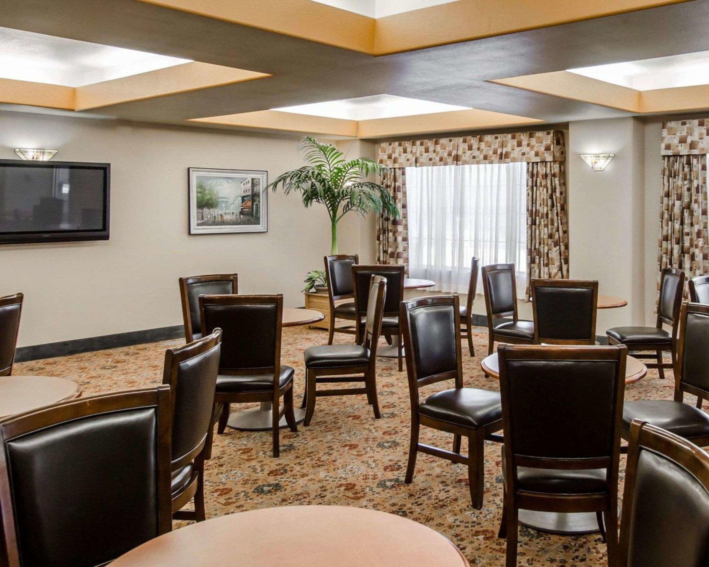 Sleep Inn & Suites Springdale West — photo 5