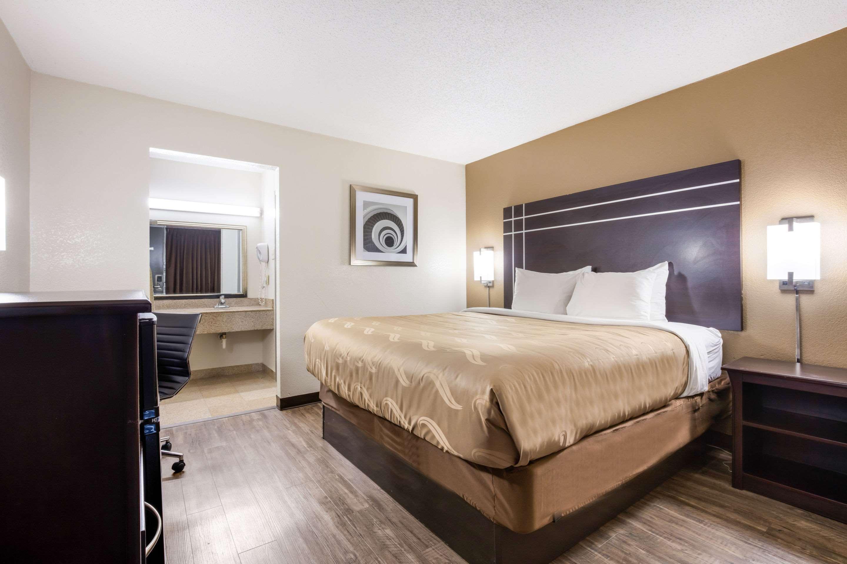 Quality Inn — photo 3
