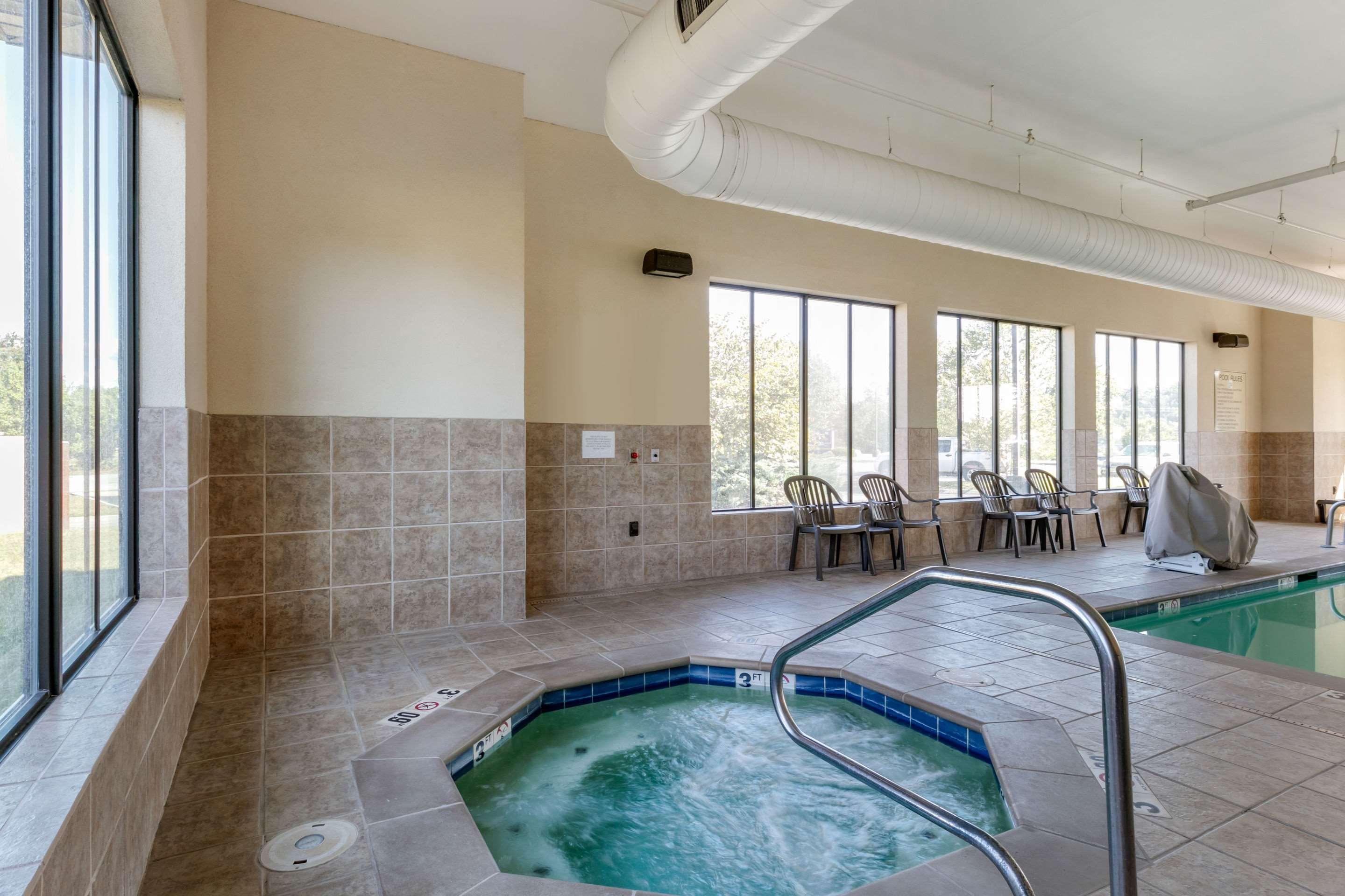 Comfort Inn Powell - Knoxville North — photo 5