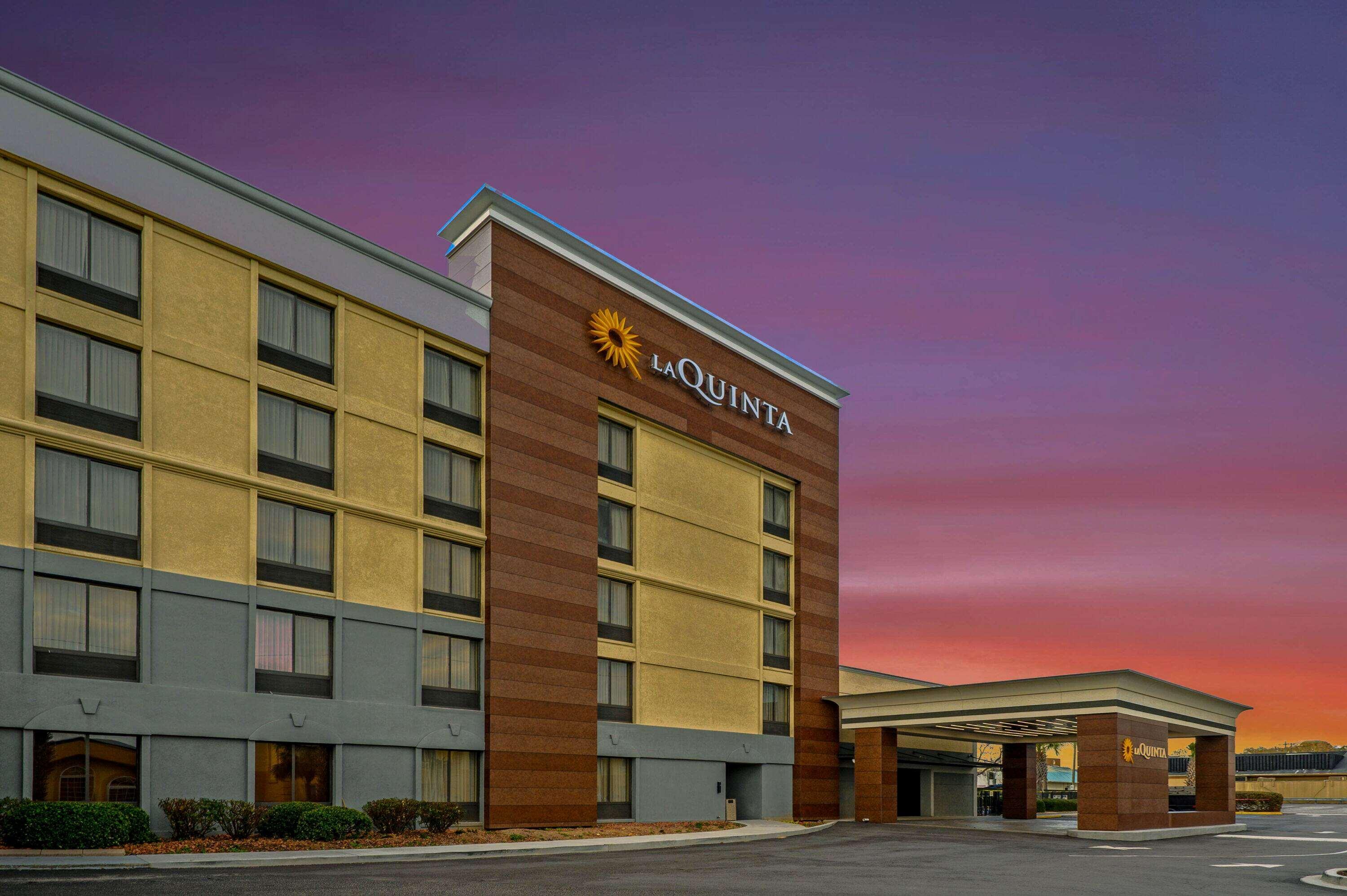 La Quinta Inn by Wyndham Columbia SE/Fort Jackson — photo 4