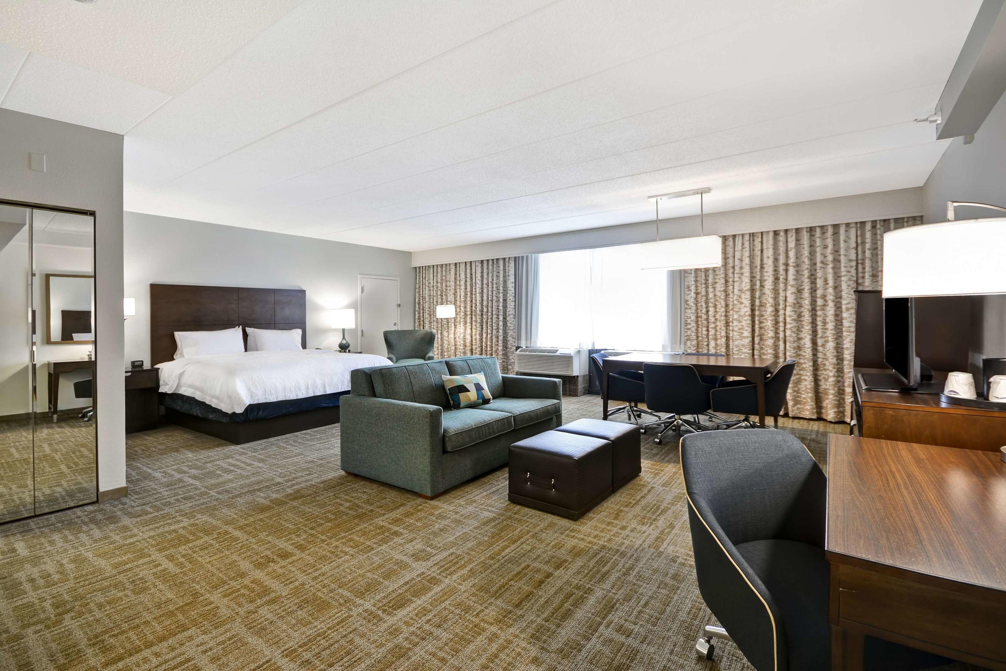 Hampton Inn Chicago Naperville — photo 4