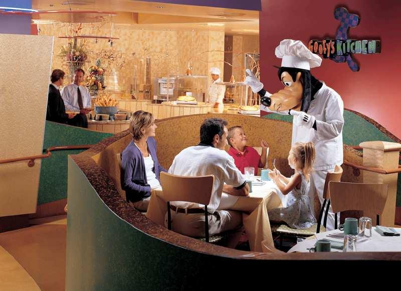 Disneyland Hotel — photo 3