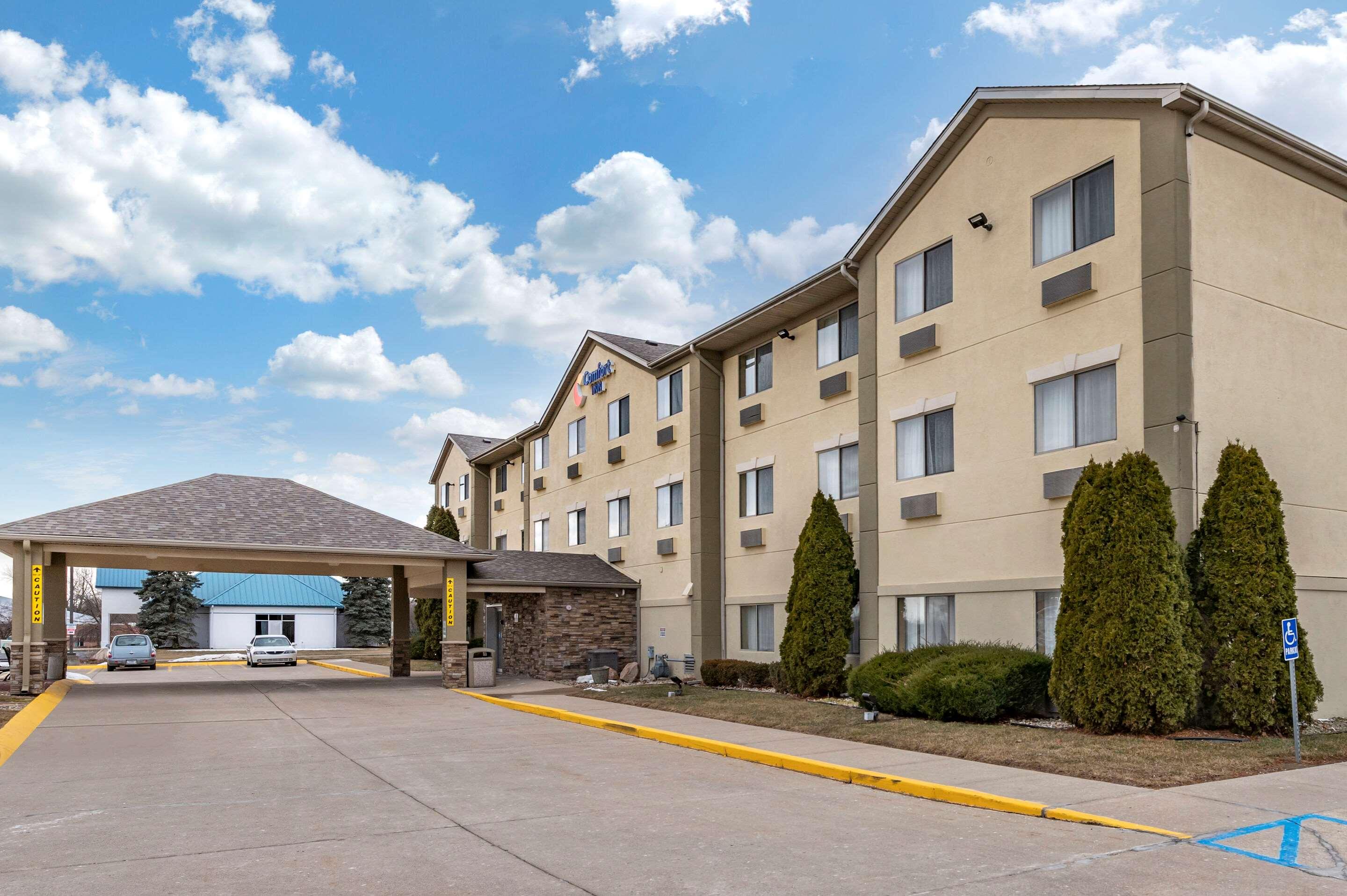 Comfort Inn Shelbyville — photo 3