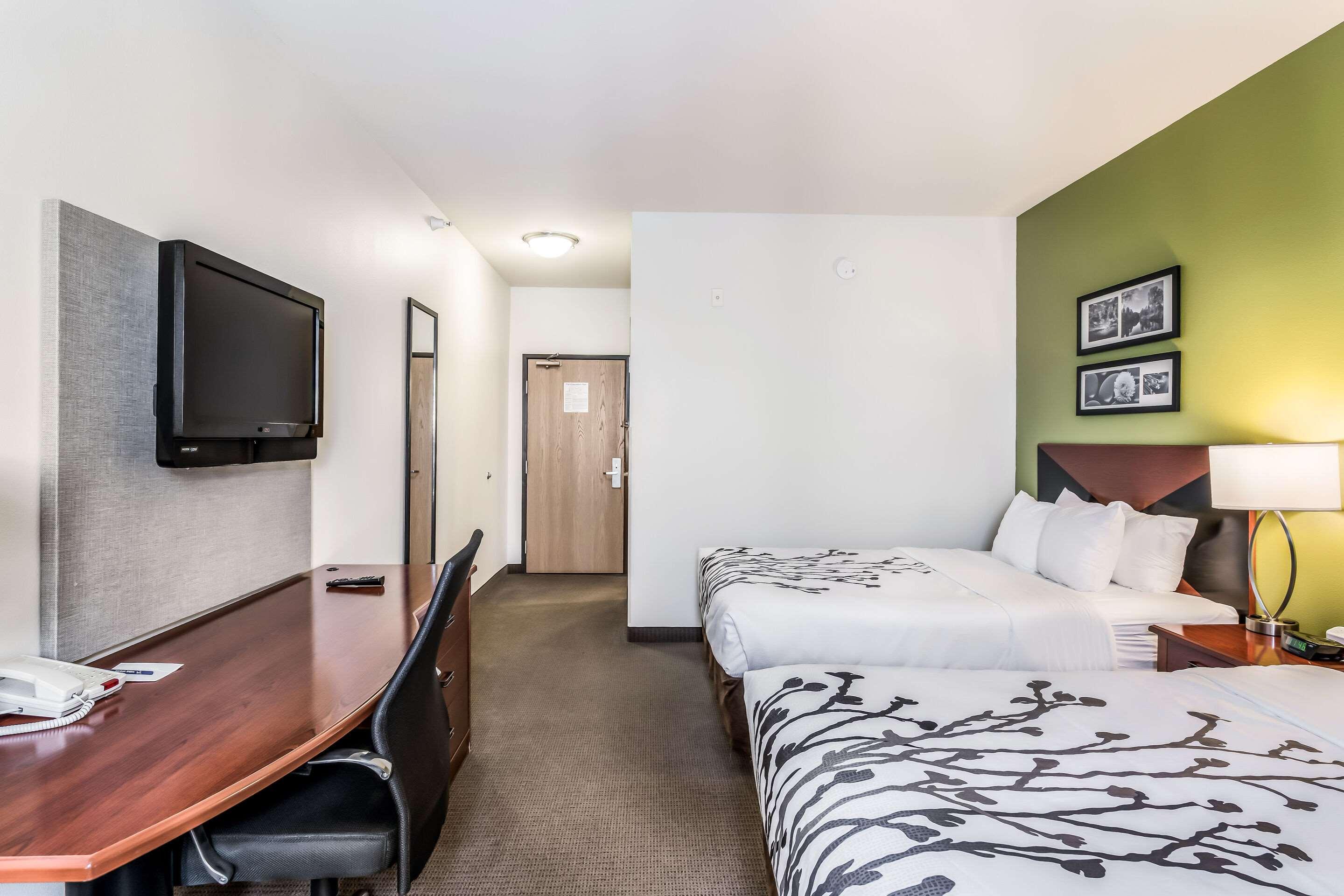Sleep Inn & Suites — photo 4