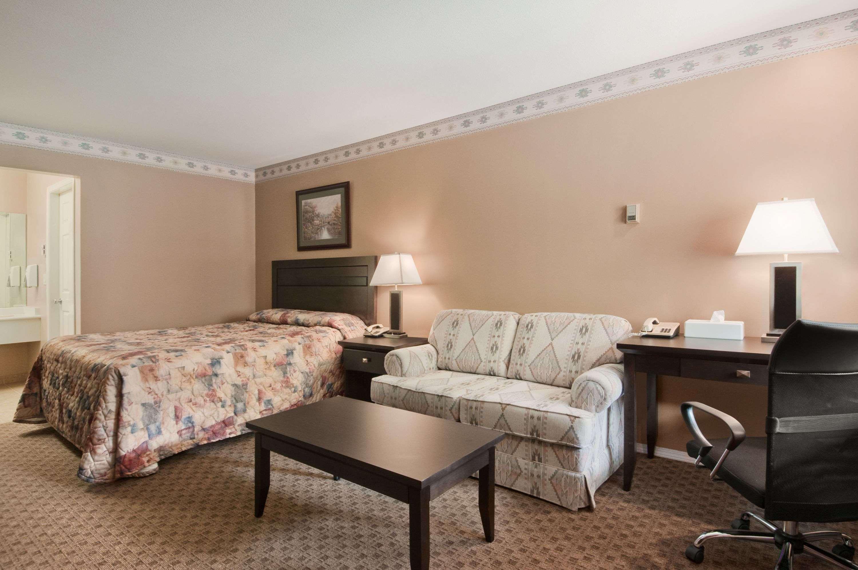 Kamloops Travelodge Mountview — photo 4