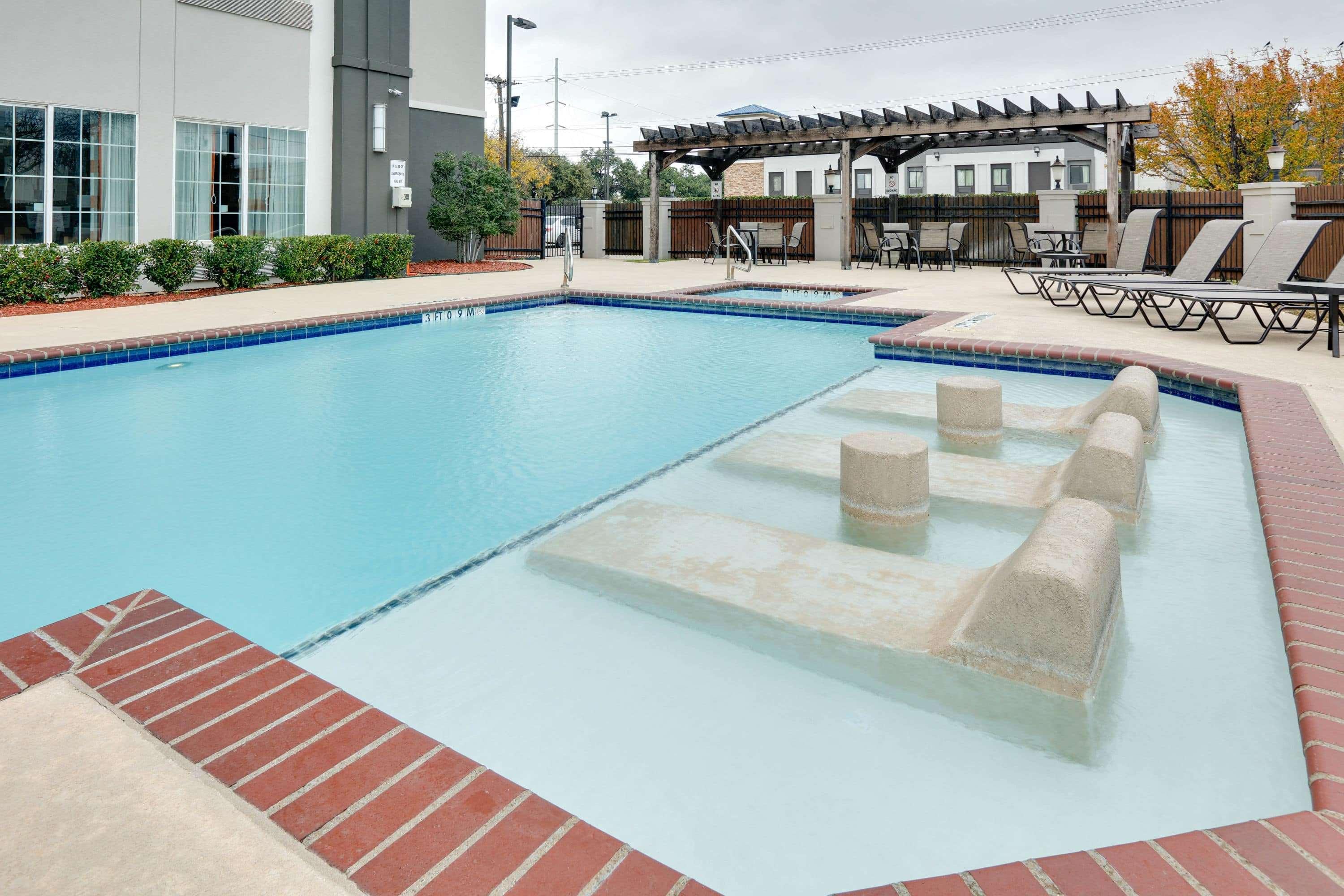 La Quinta Inn & Suites Dallas Love Field — photo 4