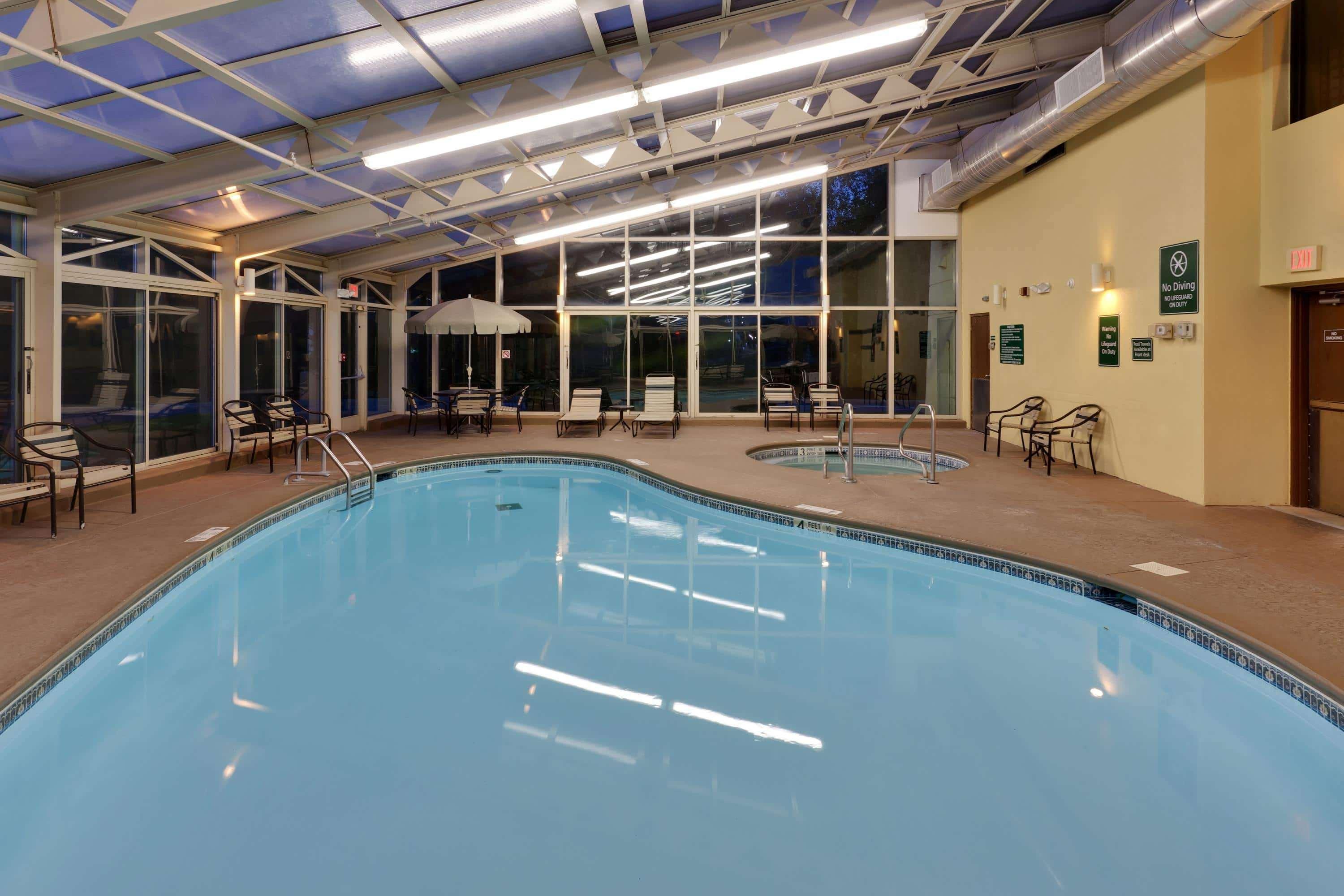 La Quinta Inn & Suites Plattsburgh — photo 5