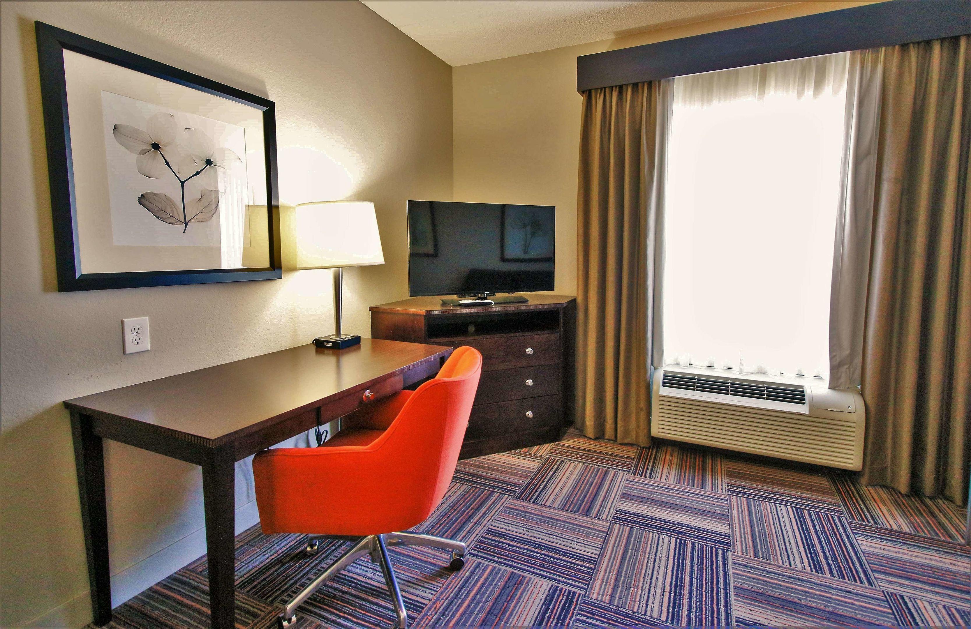 Hampton Inn Suites Flowery Branch — photo 4