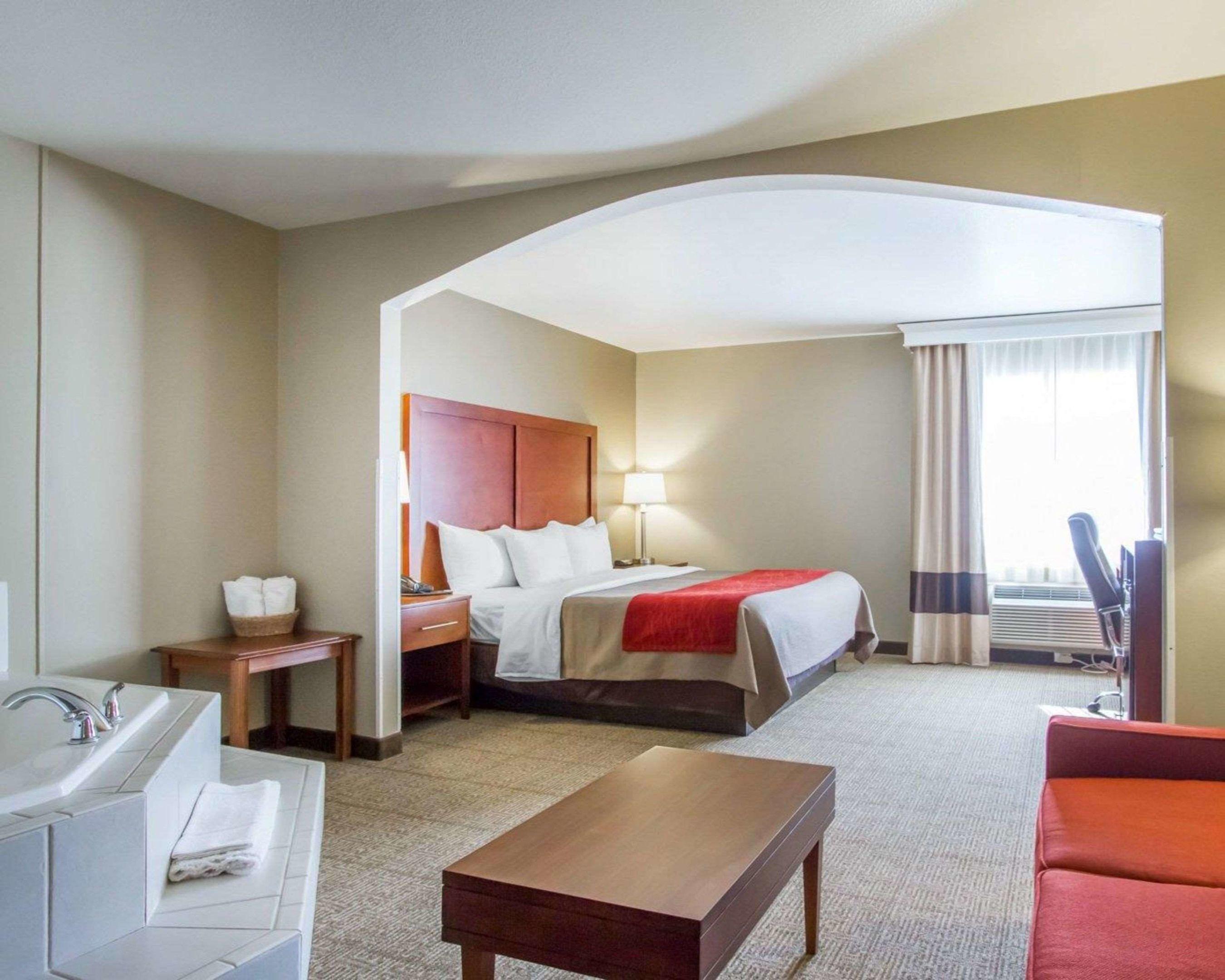 Comfort Inn — photo 4