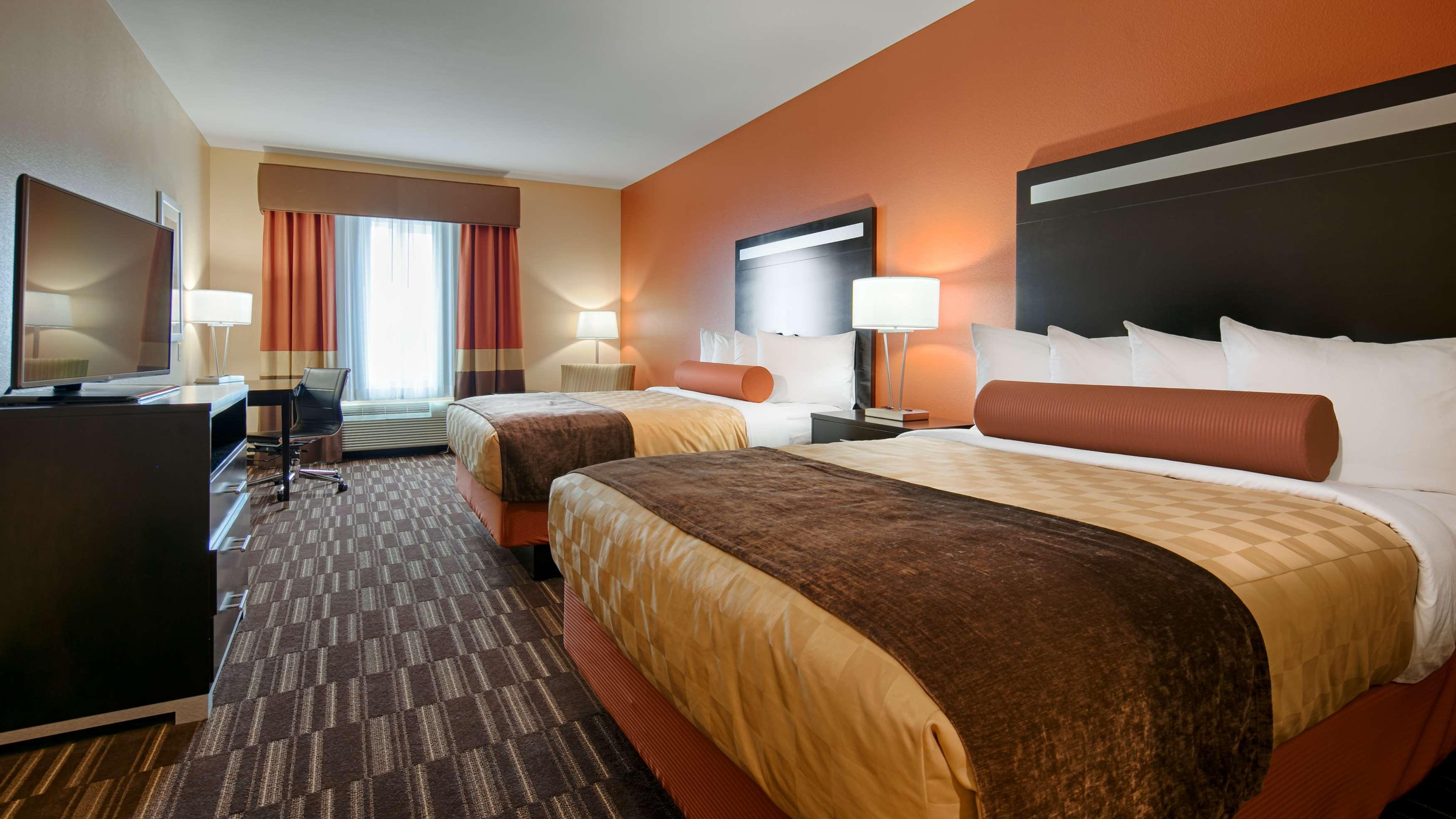 Best Western Plus Desert Poppy Inn — photo 4
