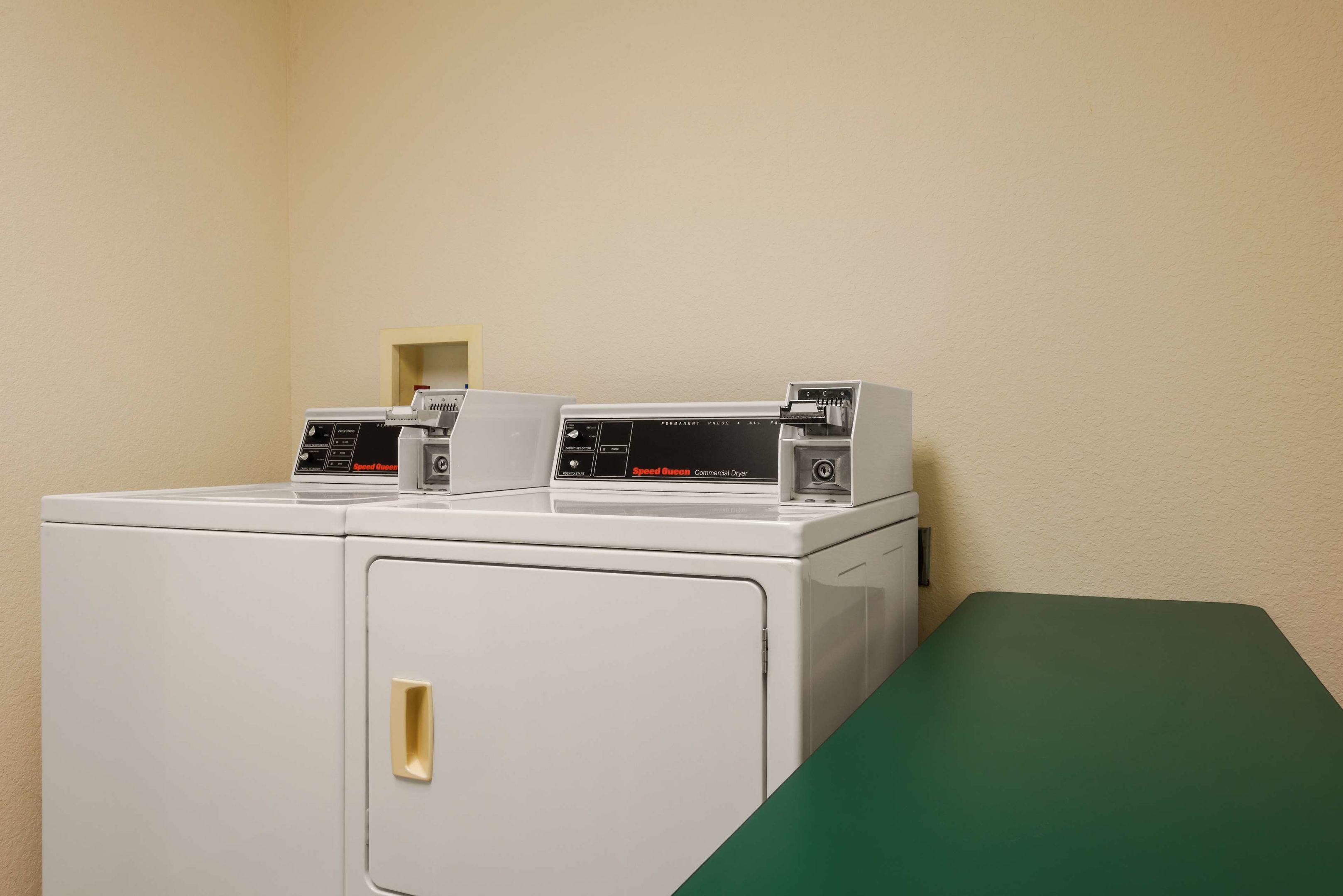 Country Inn & Suites by Radisson, Valdosta, GA — photo 4