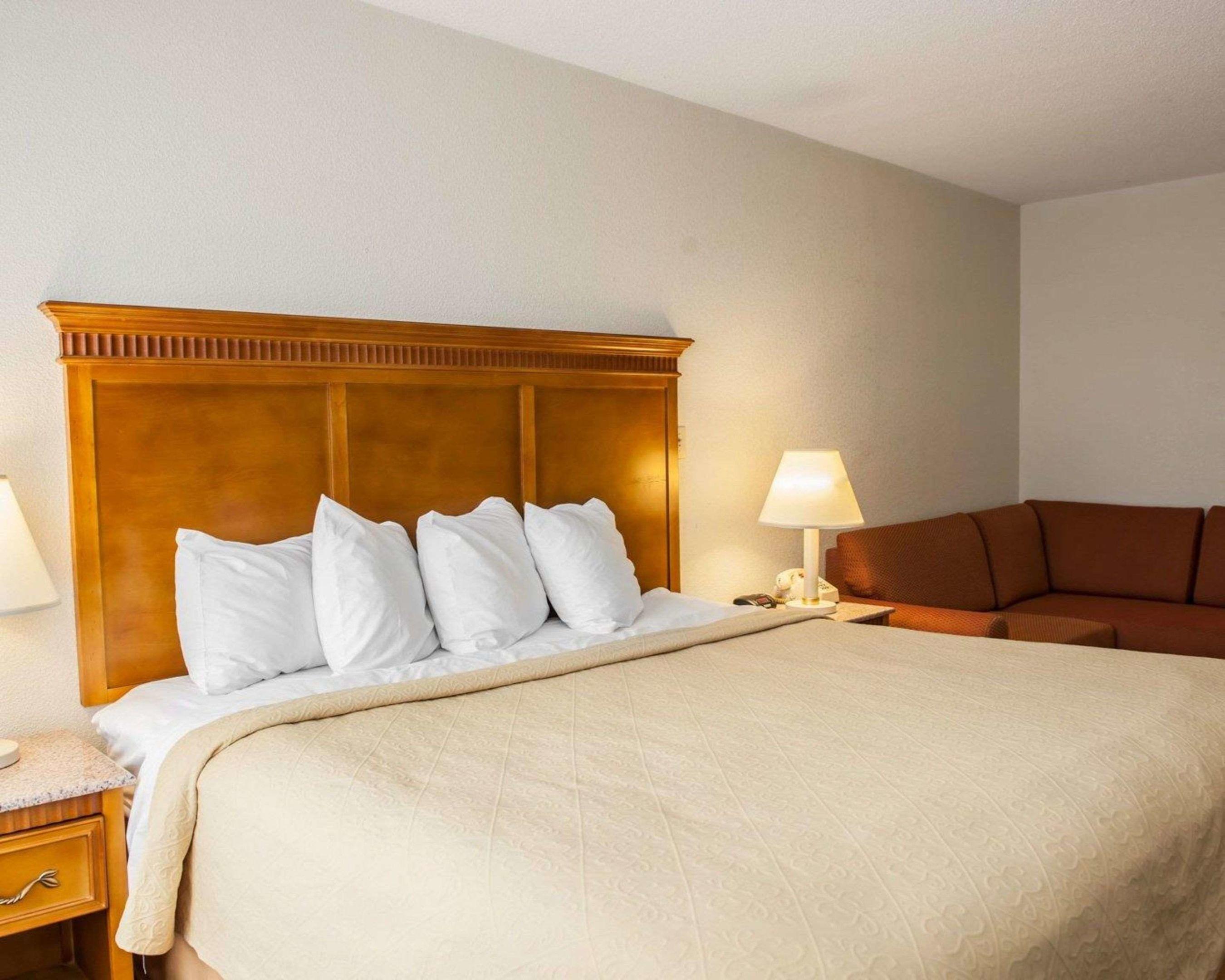 Quality Inn & Suites — photo 5