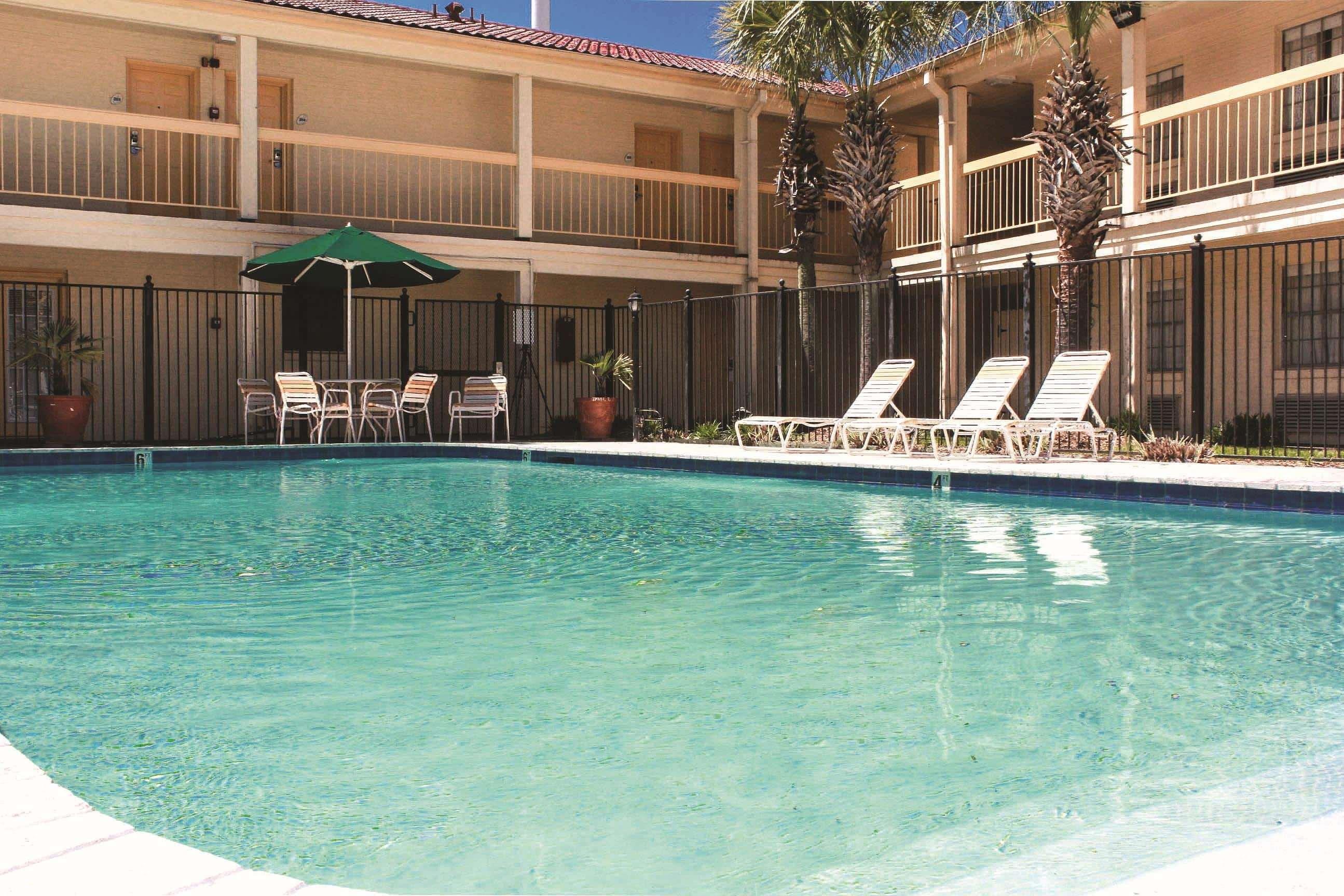 La Quinta Lafayette — photo 4