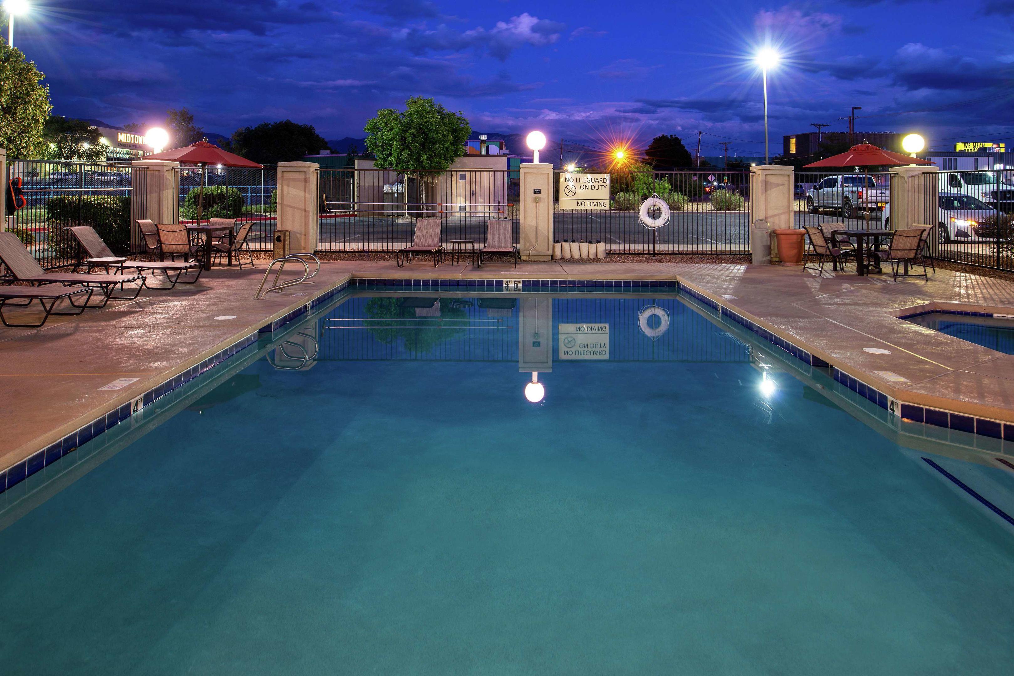Hampton Inn University Albuquerque — photo 3