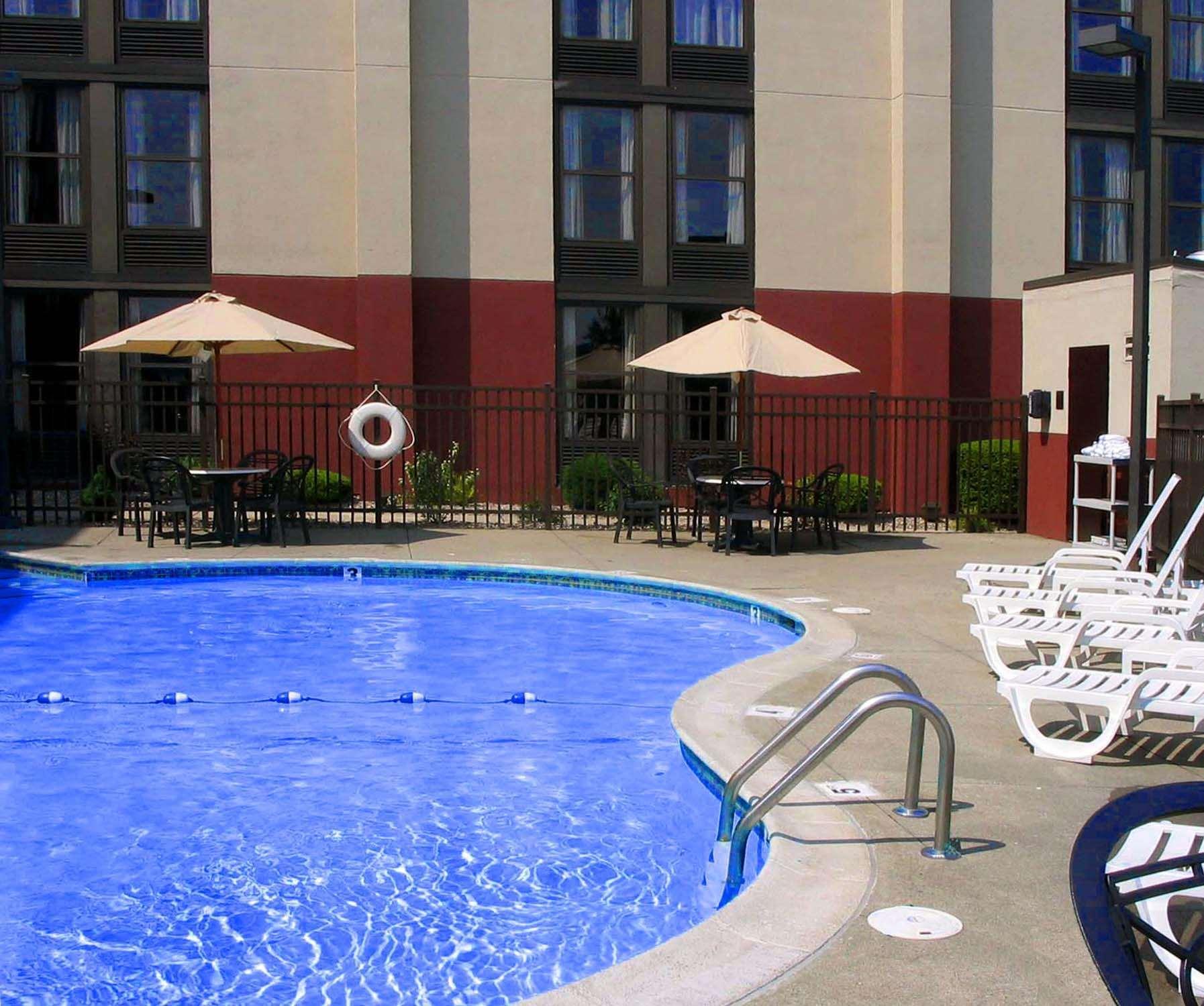 Hampton Inn West Springfield — photo 3