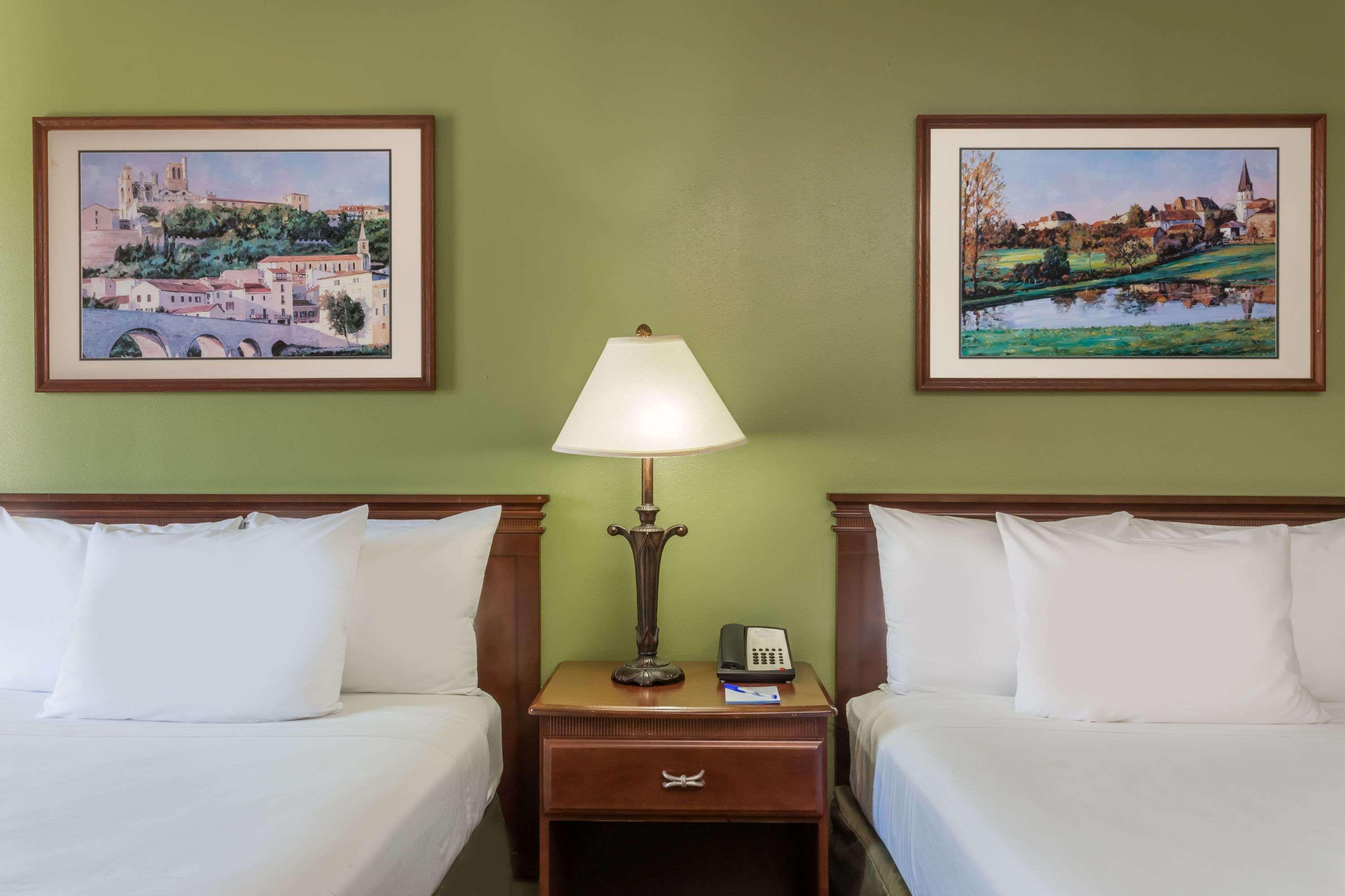 Baymont Inn & Suites Waycross — photo 5