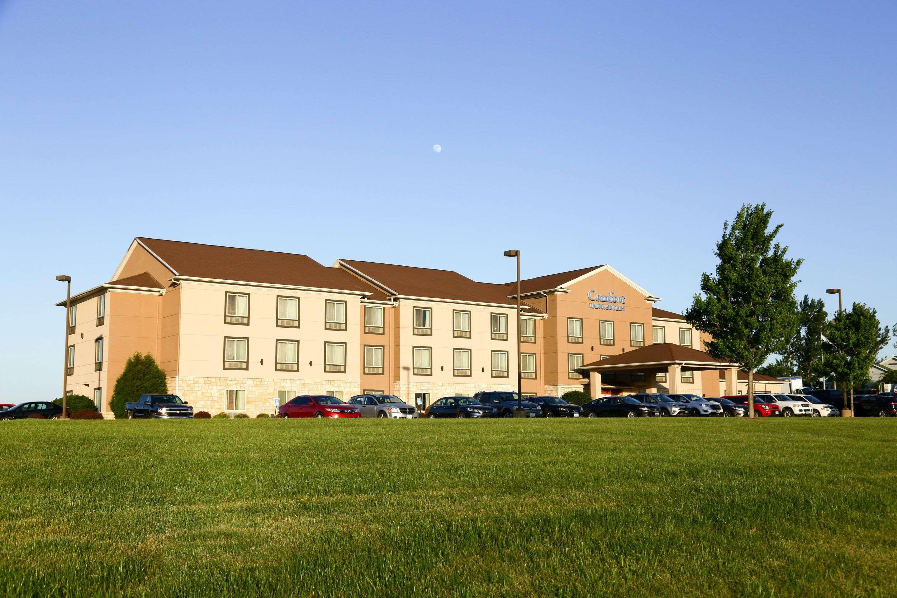 Comfort Inn & Suites — photo 5