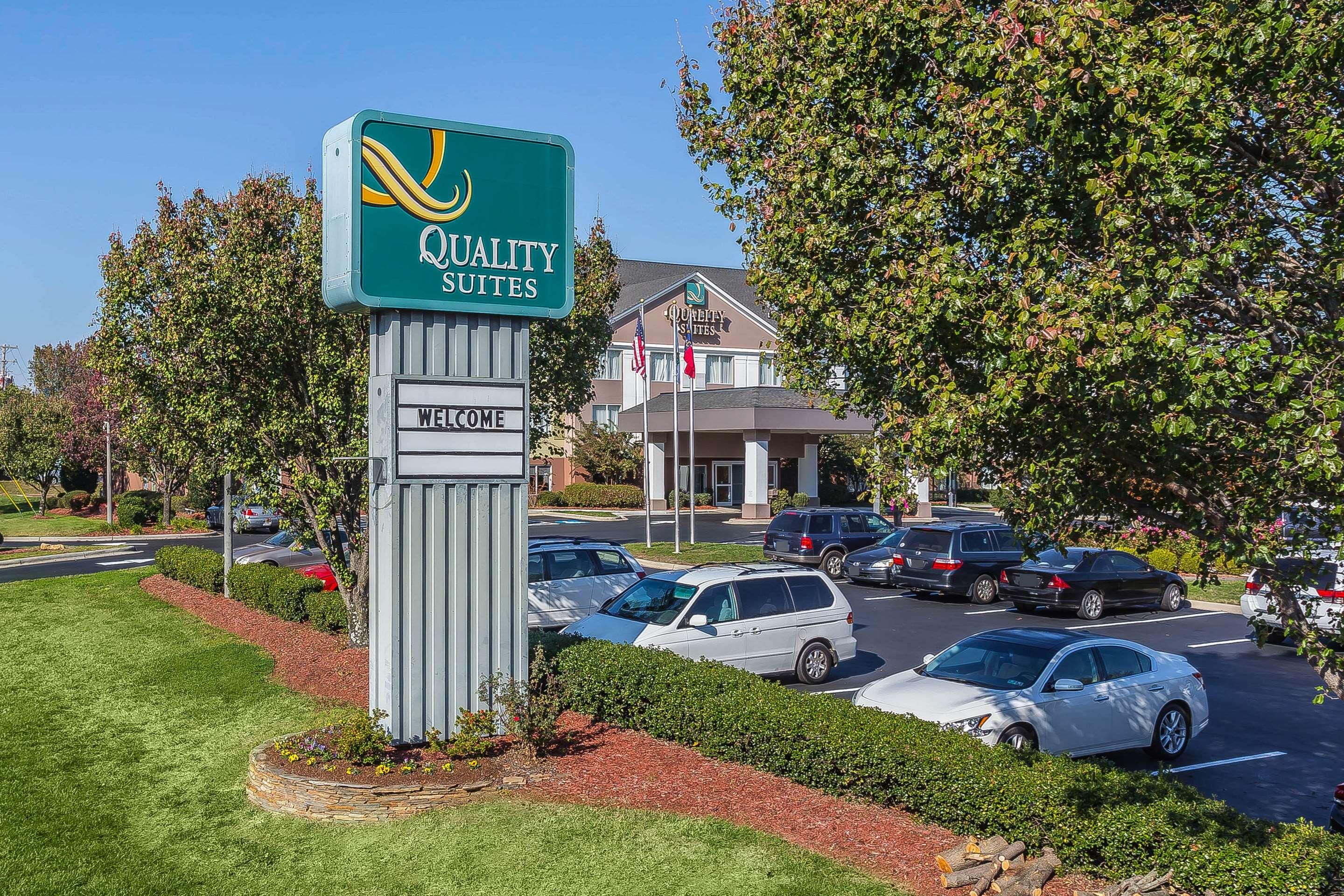 Quality Suites Pineville - Charlotte — photo 4
