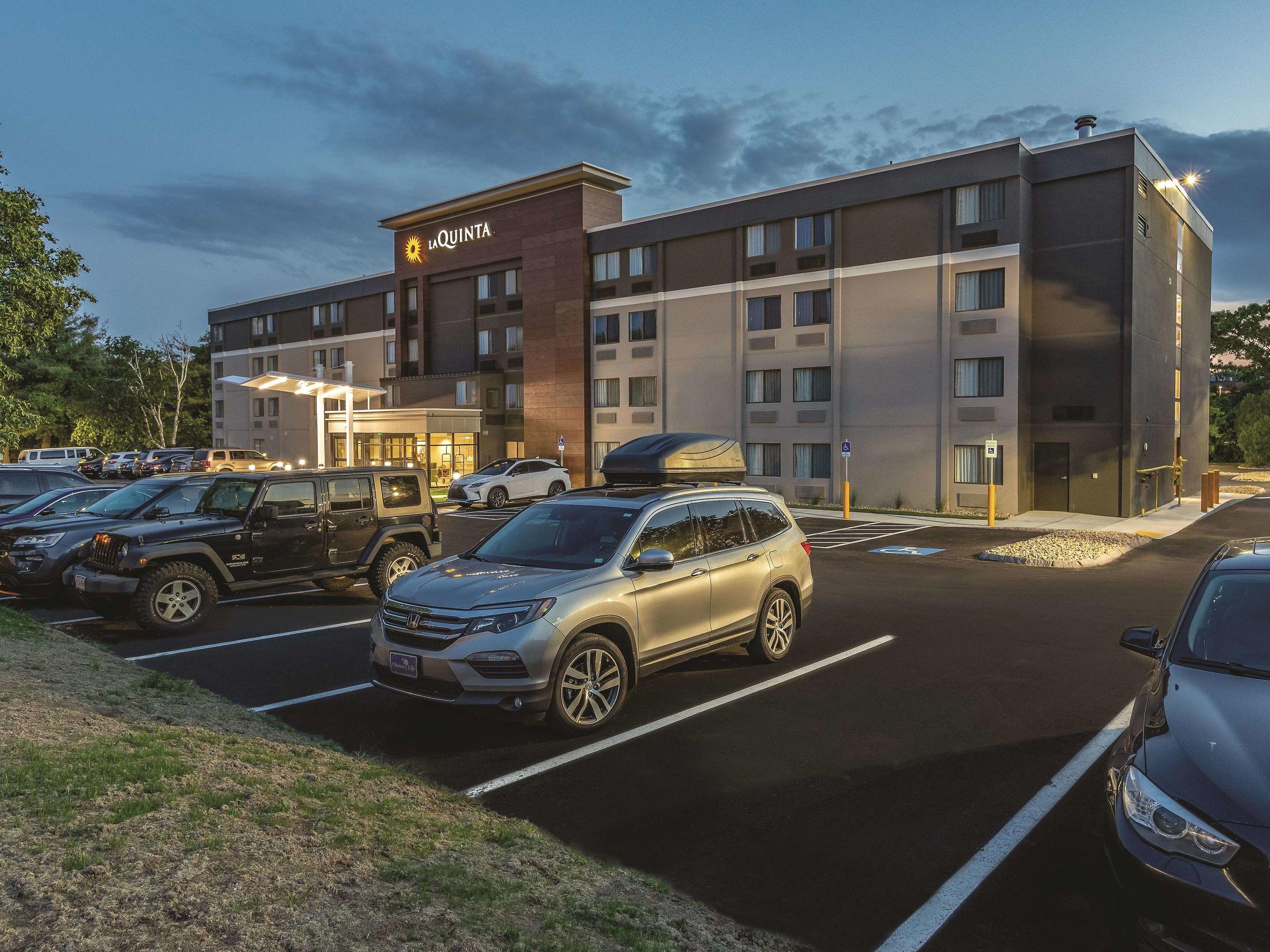 La Quinta Inn & Suites Salem — photo 5