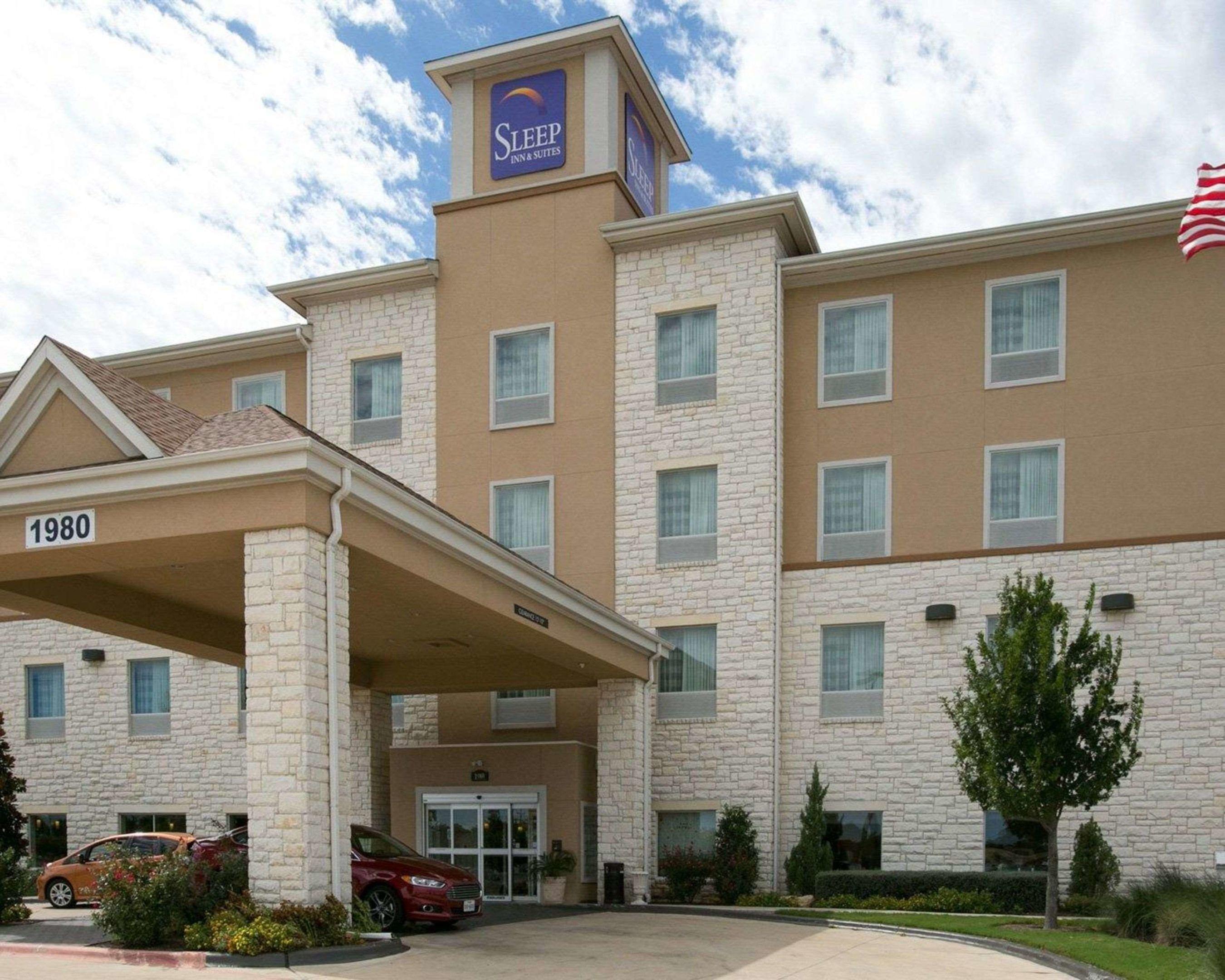 Sleep Inn & Suites