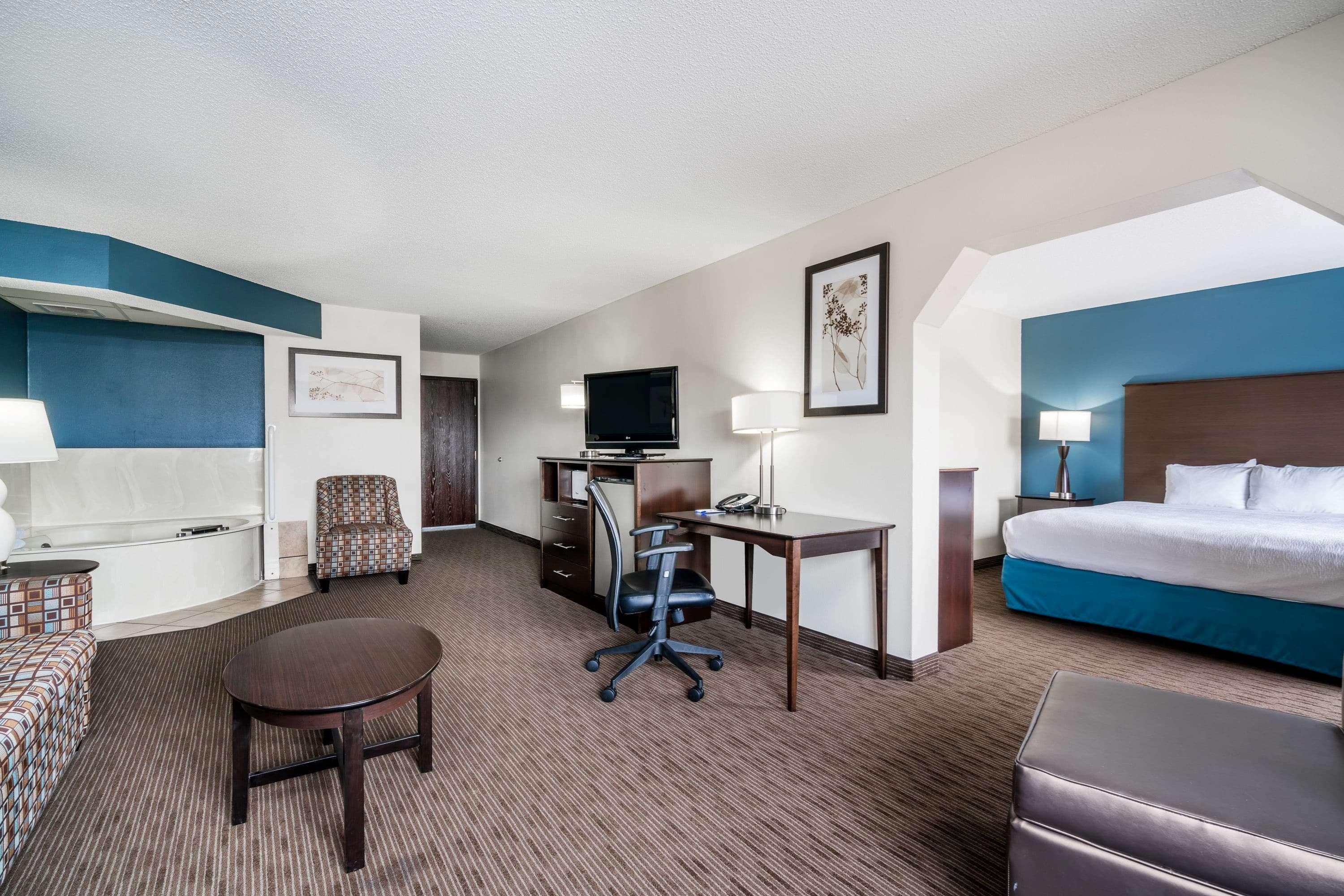 Baymont Inn & Suites Bloomington MSP Airport — photo 4