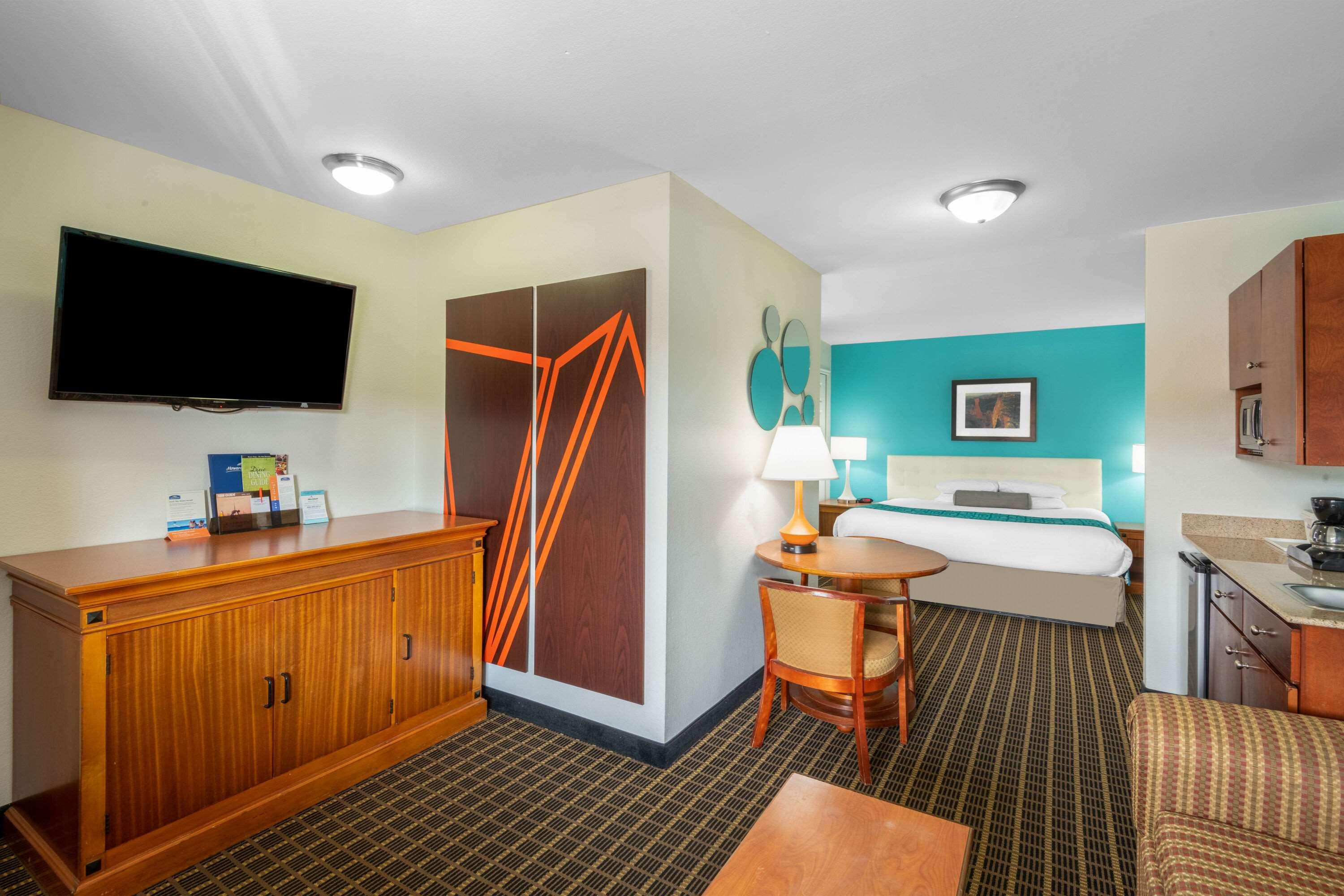 Howard Johnson Inn & Suites St. George — photo 5