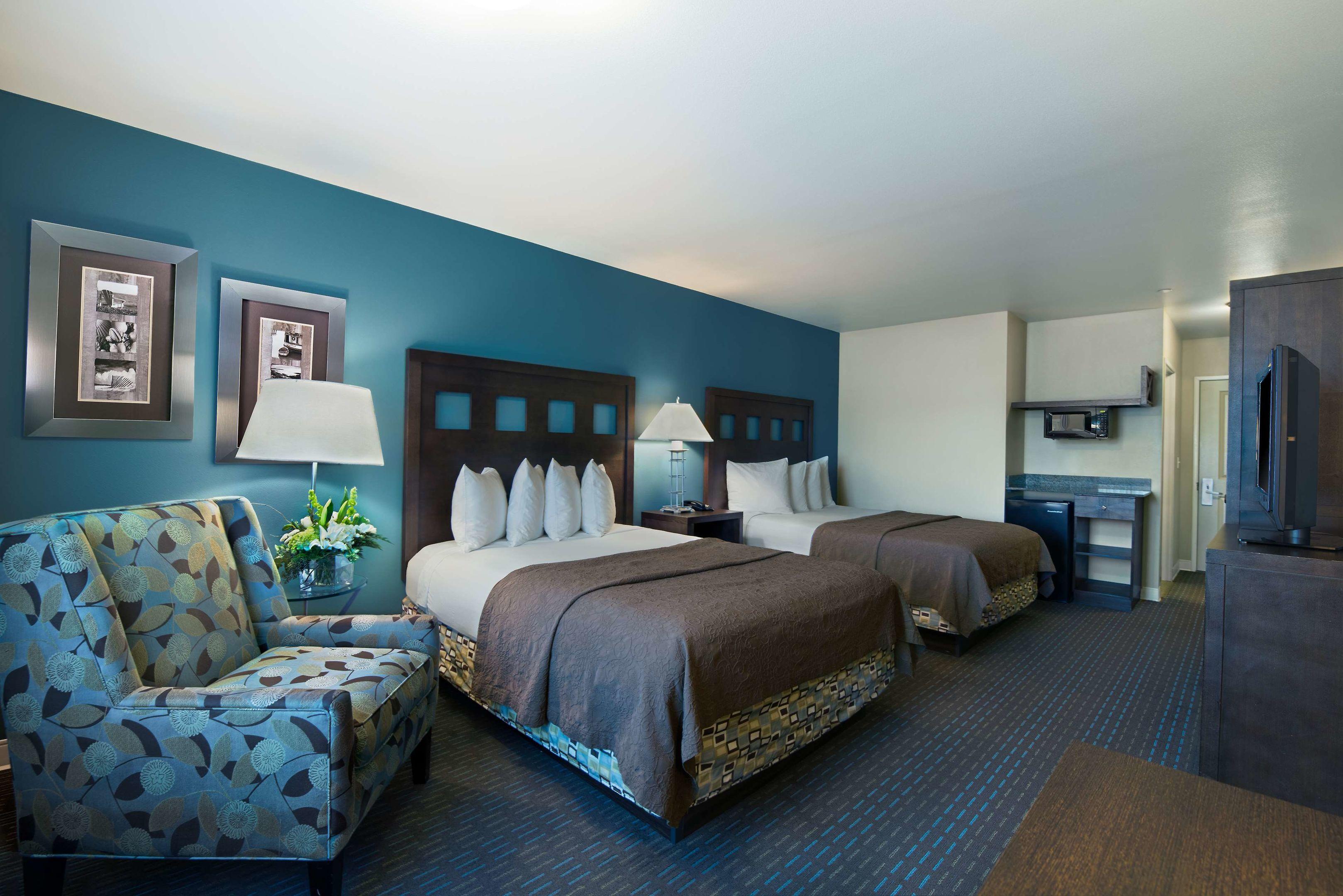 Oxford Suites Silverdale — photo 5