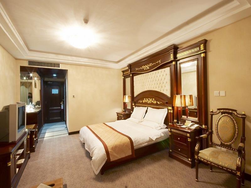 Sovereign Hotel — photo 5