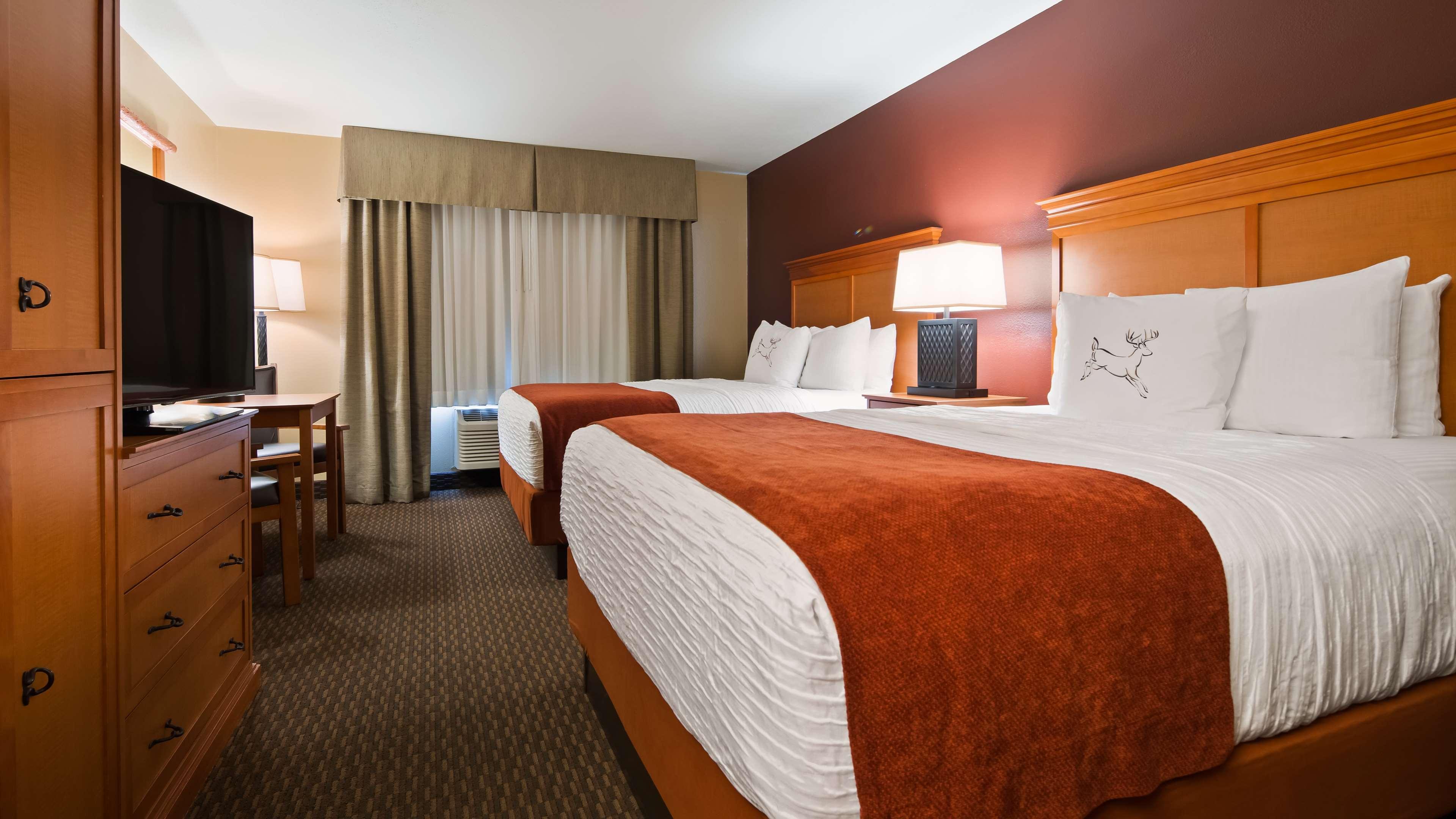 Best Western Plus Deer Park Hotel and Suites — photo 5