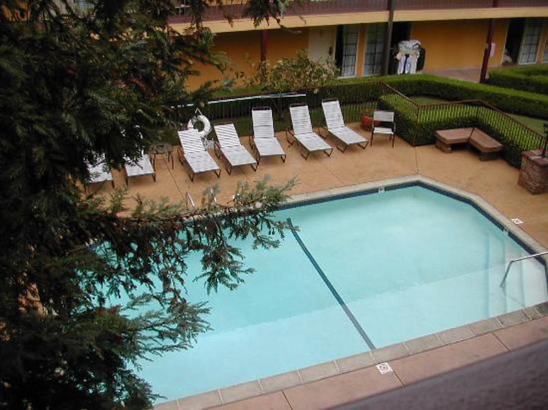 Embassy Suites Napa Valley — photo 3