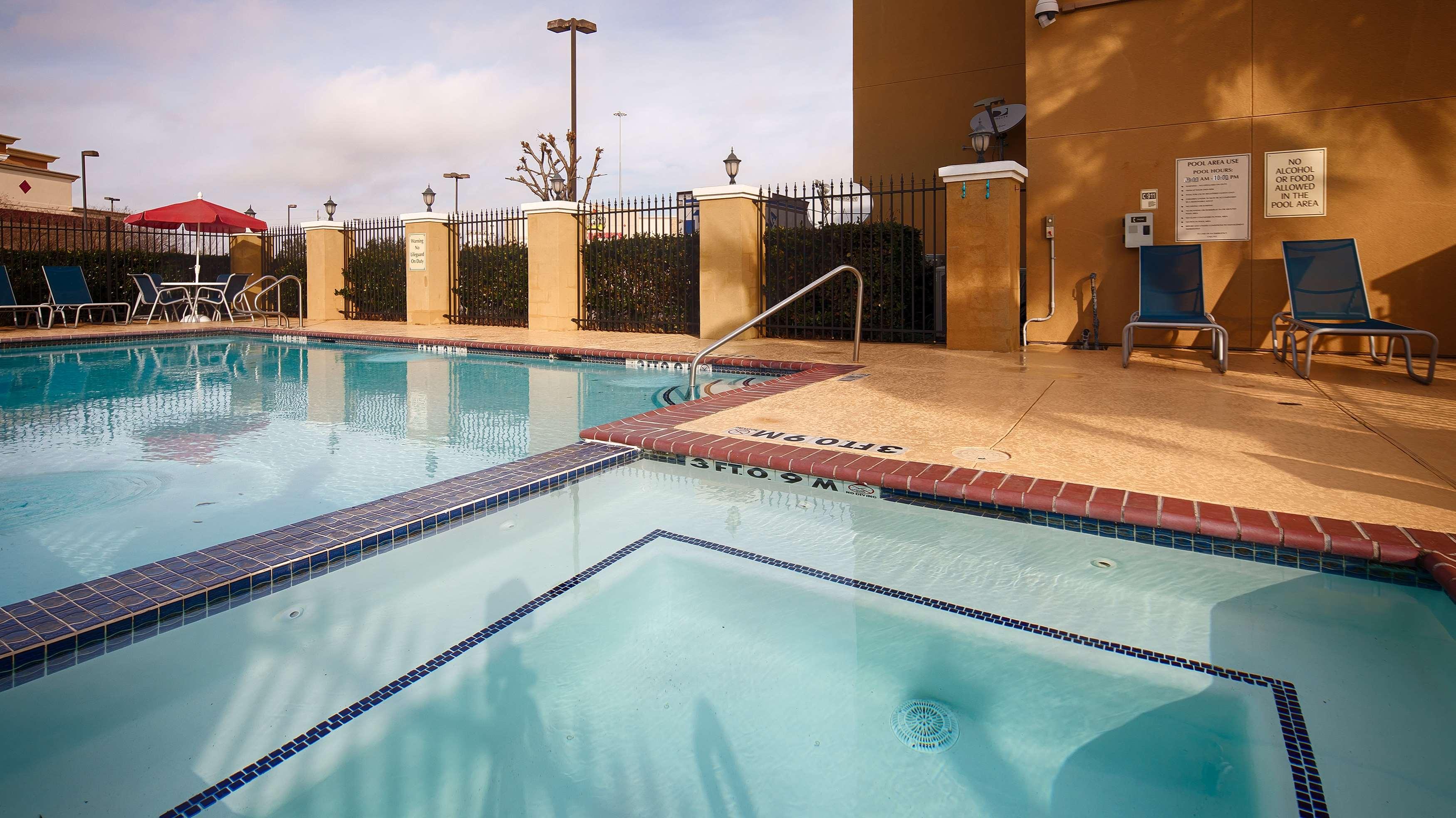 Best Western Plus Katy Inn & Suites — photo 4